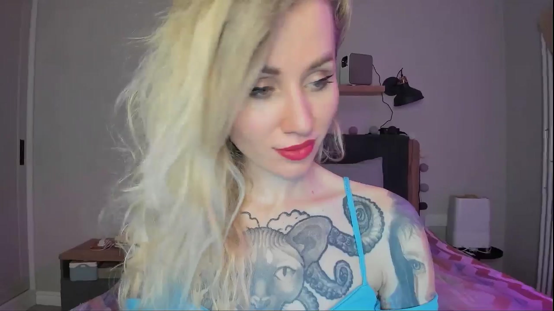 Gallery image thumbnail from Alexa_Smithhh's myfreecams stream on, 09/17/2024, 18:40 image 18 of 20