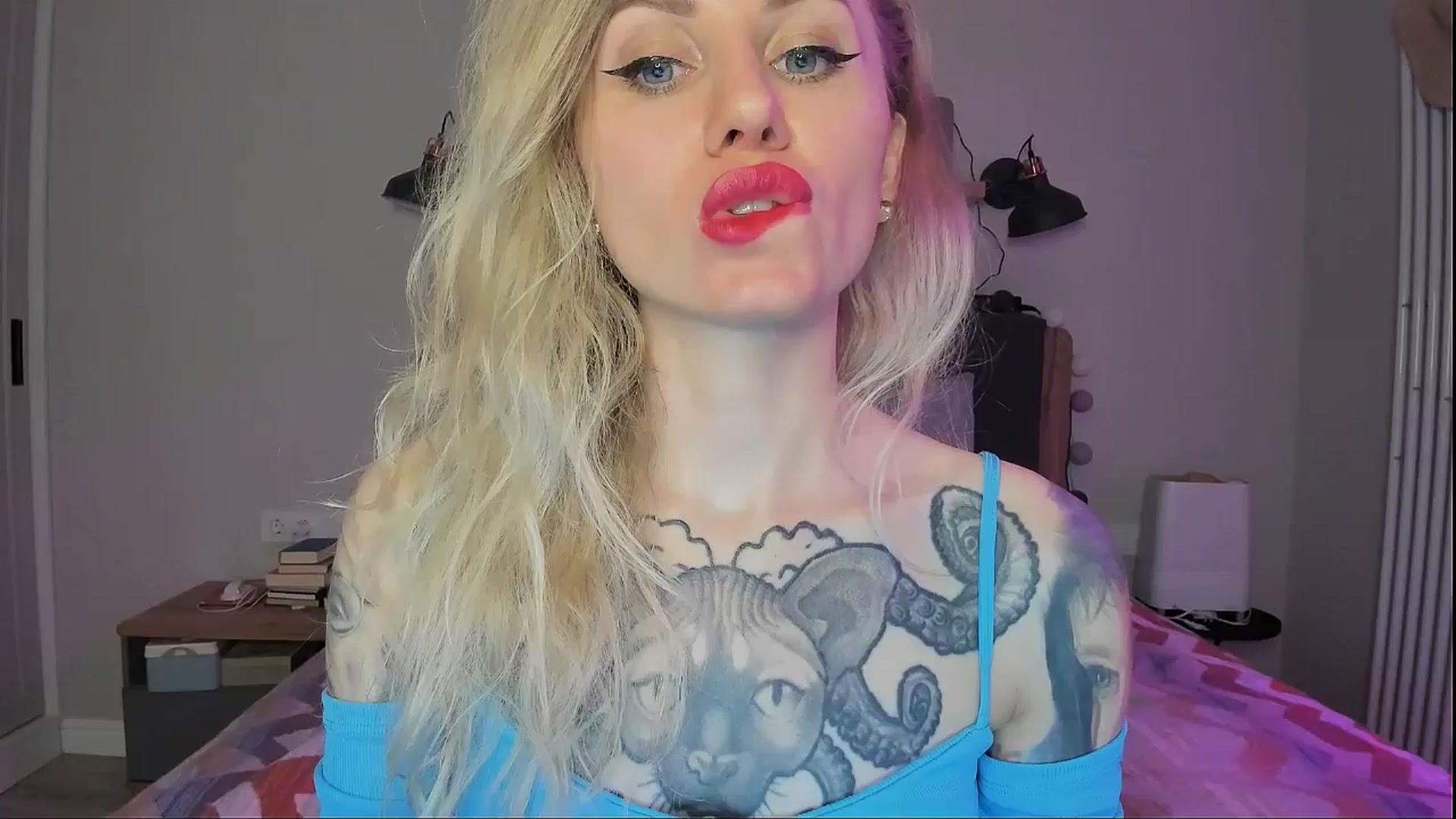 Gallery image thumbnail from Alexa_Smithhh's myfreecams stream on, 09/17/2024, 18:40 image 1 of 20