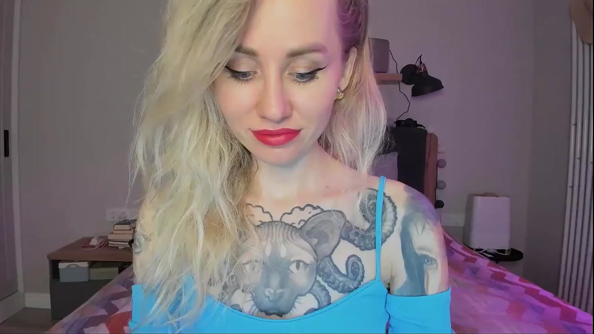 Gallery image thumbnail from Alexa_Smithhh's myfreecams stream on, 09/17/2024, 18:40 image 5 of 20