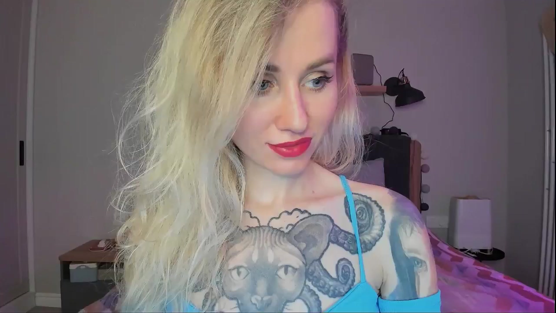 Gallery image thumbnail from Alexa_Smithhh's myfreecams stream on, 09/17/2024, 18:40 image 12 of 20