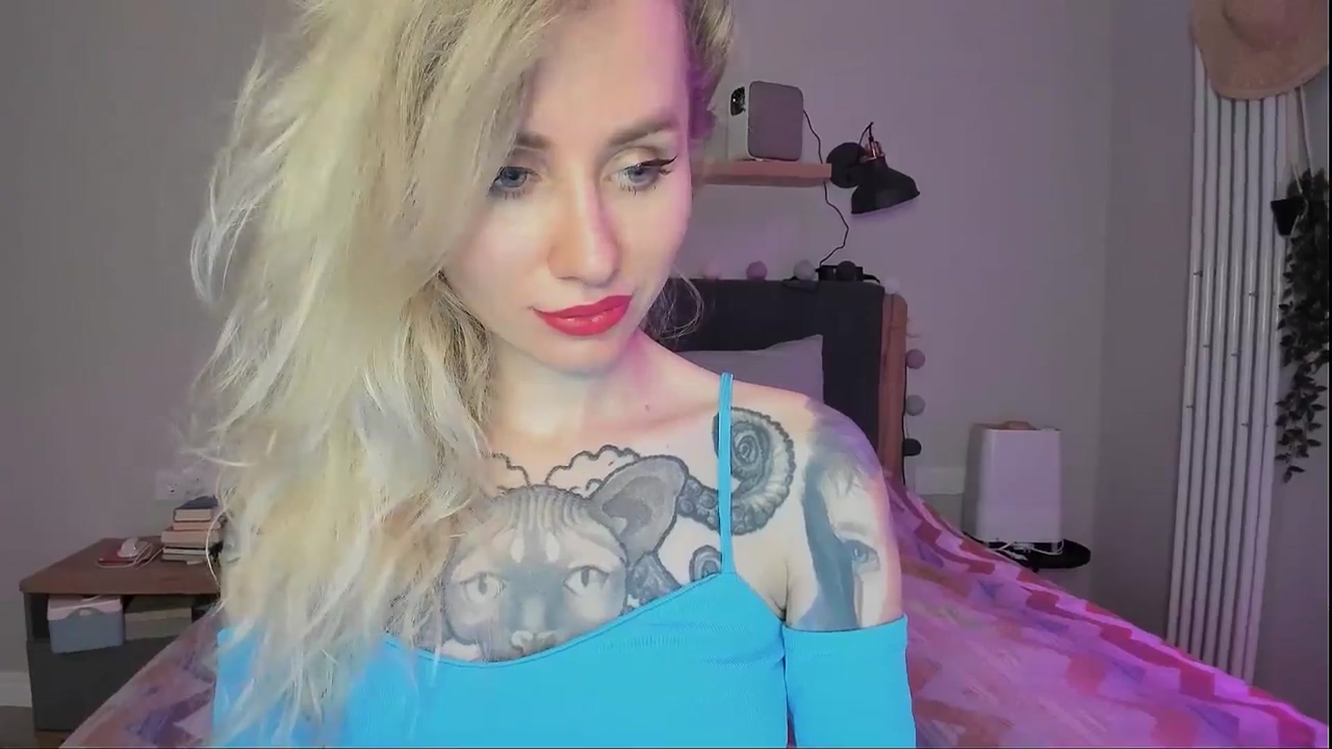 Gallery image thumbnail from Alexa_Smithhh's myfreecams stream on, 09/17/2024, 21:40 image 4 of 20