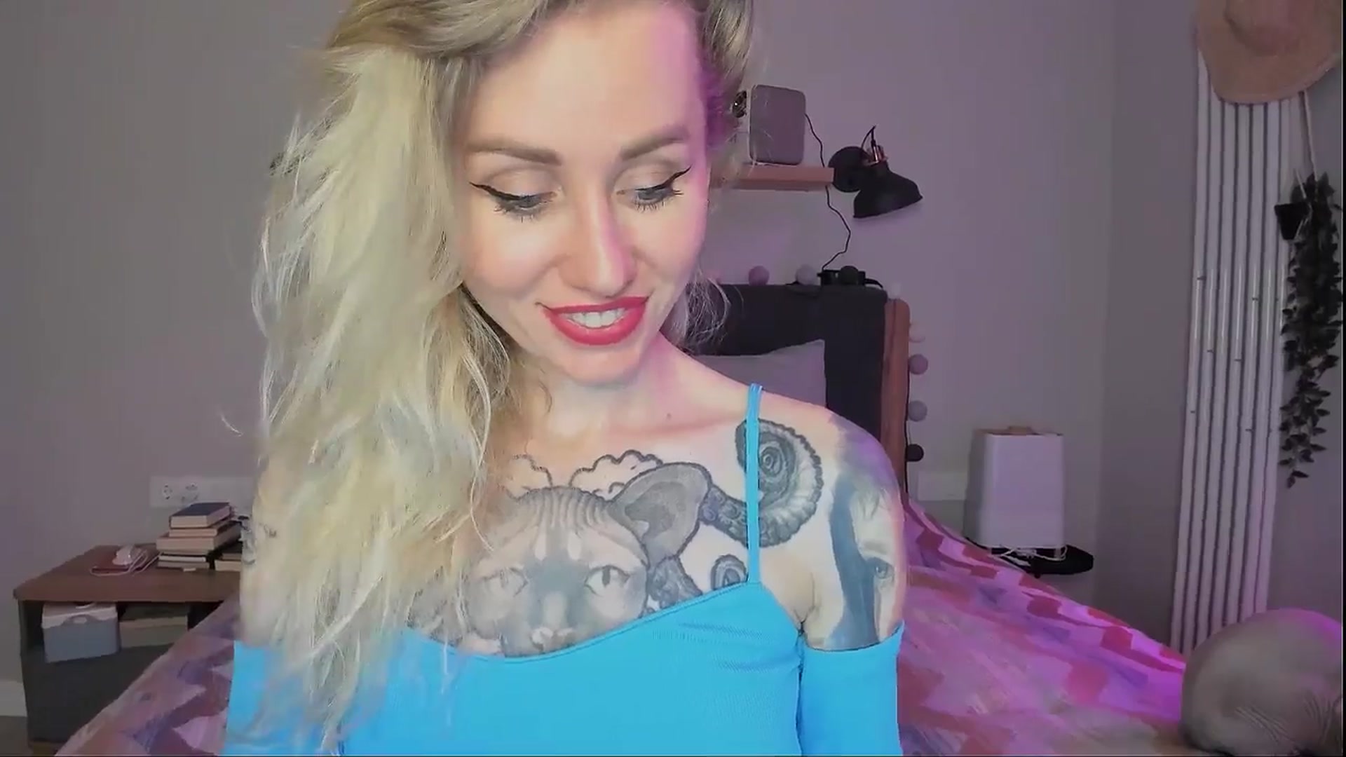Gallery image thumbnail from Alexa_Smithhh's myfreecams stream on, 09/17/2024, 21:40 image 5 of 20
