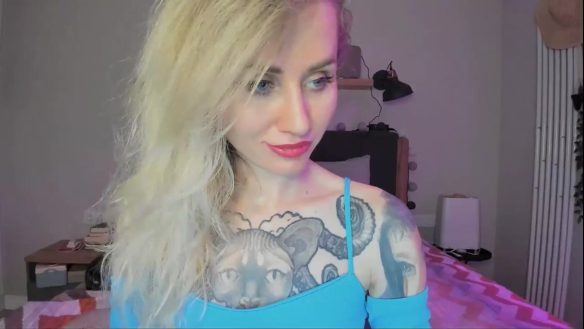 Gallery image thumbnail from Alexa_Smithhh's myfreecams stream on, 09/17/2024, 21:40 image 19 of 20