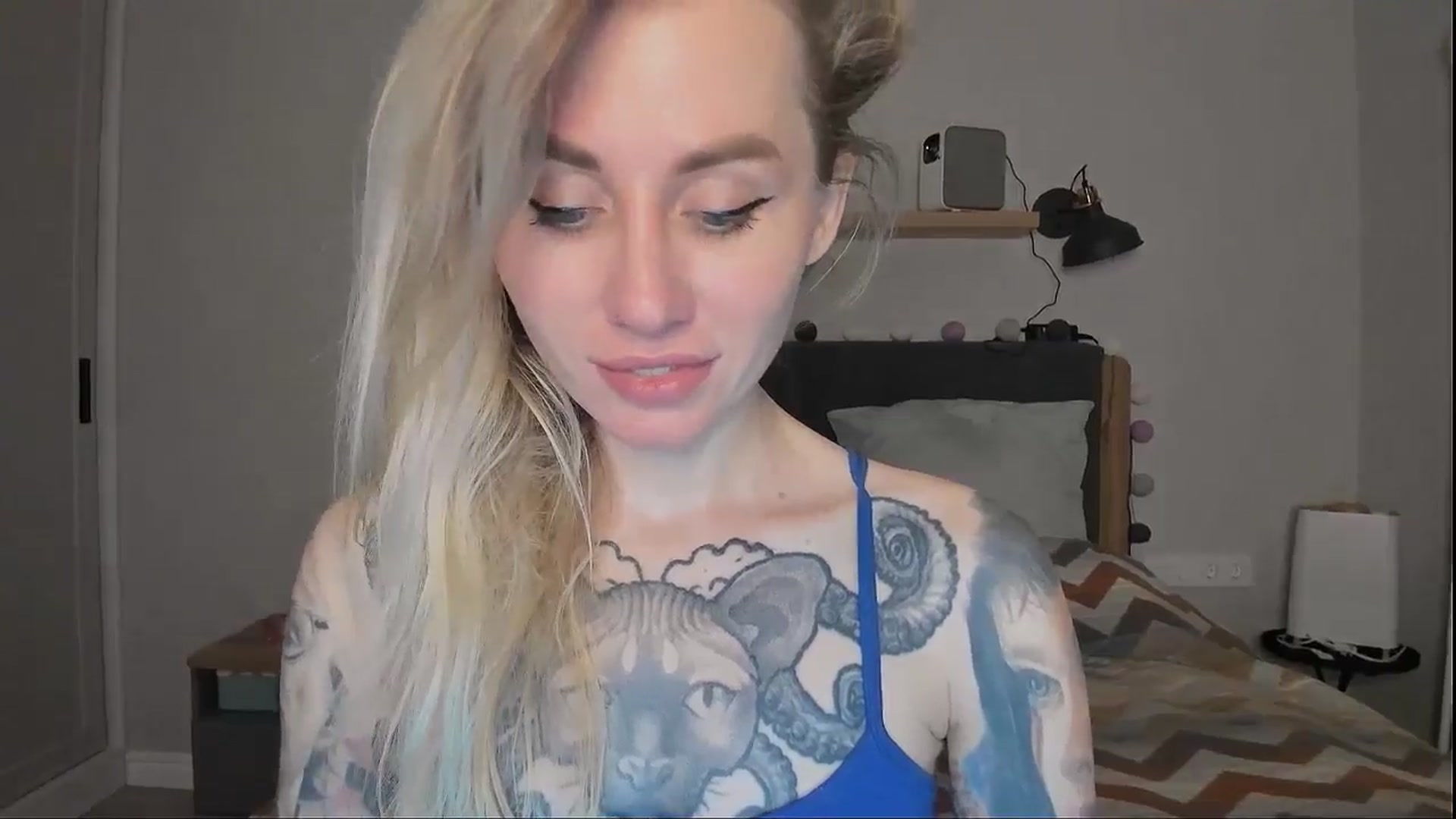 Gallery image thumbnail from Alexa_Smithhh's myfreecams stream on, 09/19/2024, 18:41 image 13 of 20