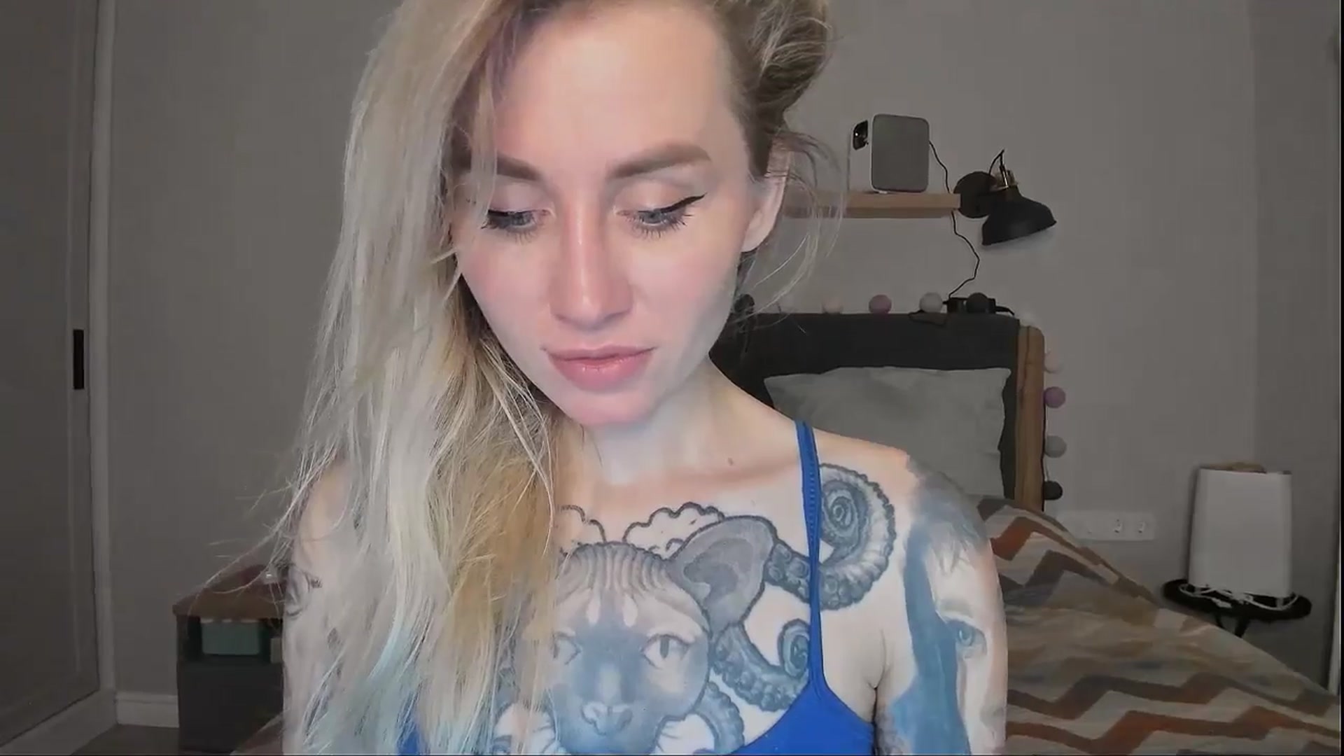 Gallery image thumbnail from Alexa_Smithhh's myfreecams stream on, 09/19/2024, 18:41 image 19 of 20