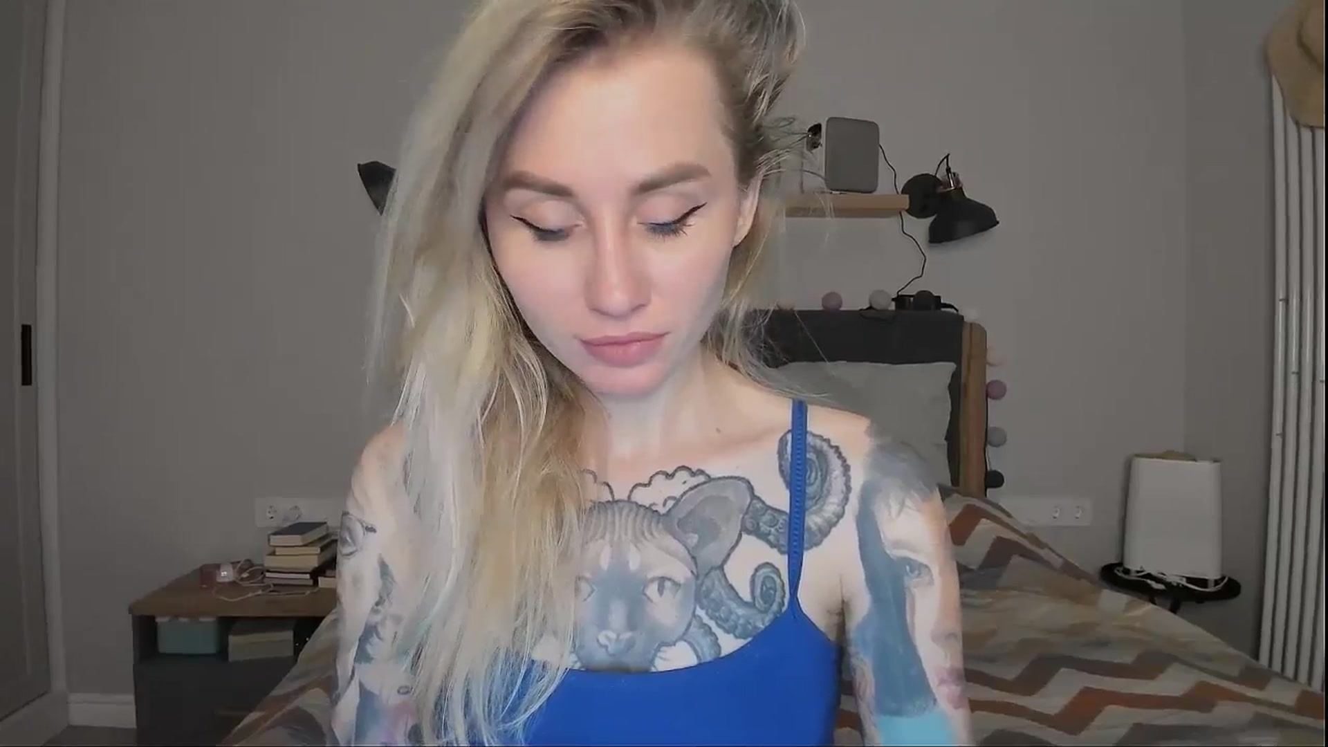 Gallery image thumbnail from Alexa_Smithhh's myfreecams stream on, 09/19/2024, 18:41 image 4 of 20