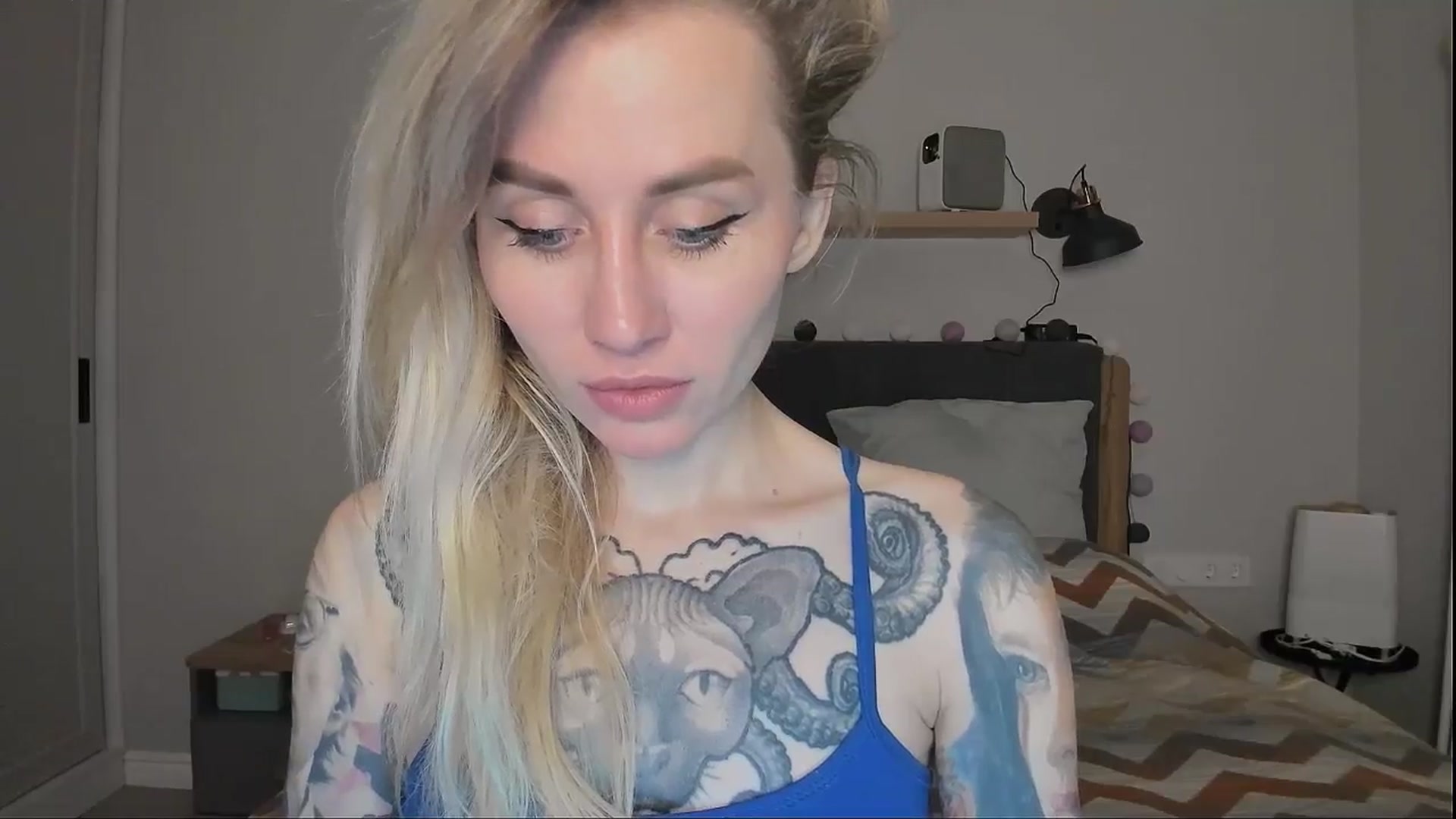Gallery image thumbnail from Alexa_Smithhh's myfreecams stream on, 09/19/2024, 18:41 image 12 of 20