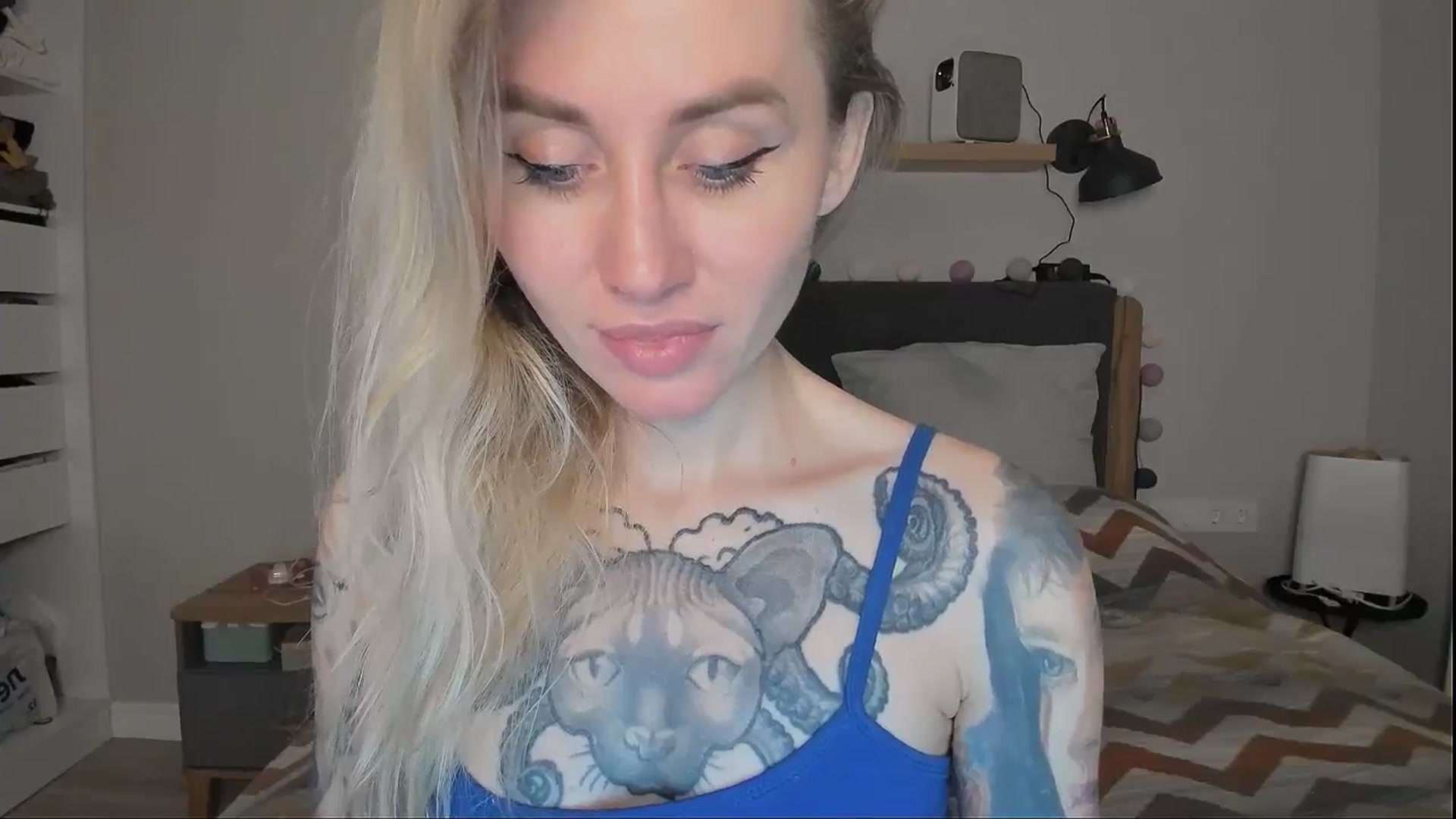 Gallery image thumbnail from Alexa_Smithhh's myfreecams stream on, 09/19/2024, 21:45 image 14 of 20