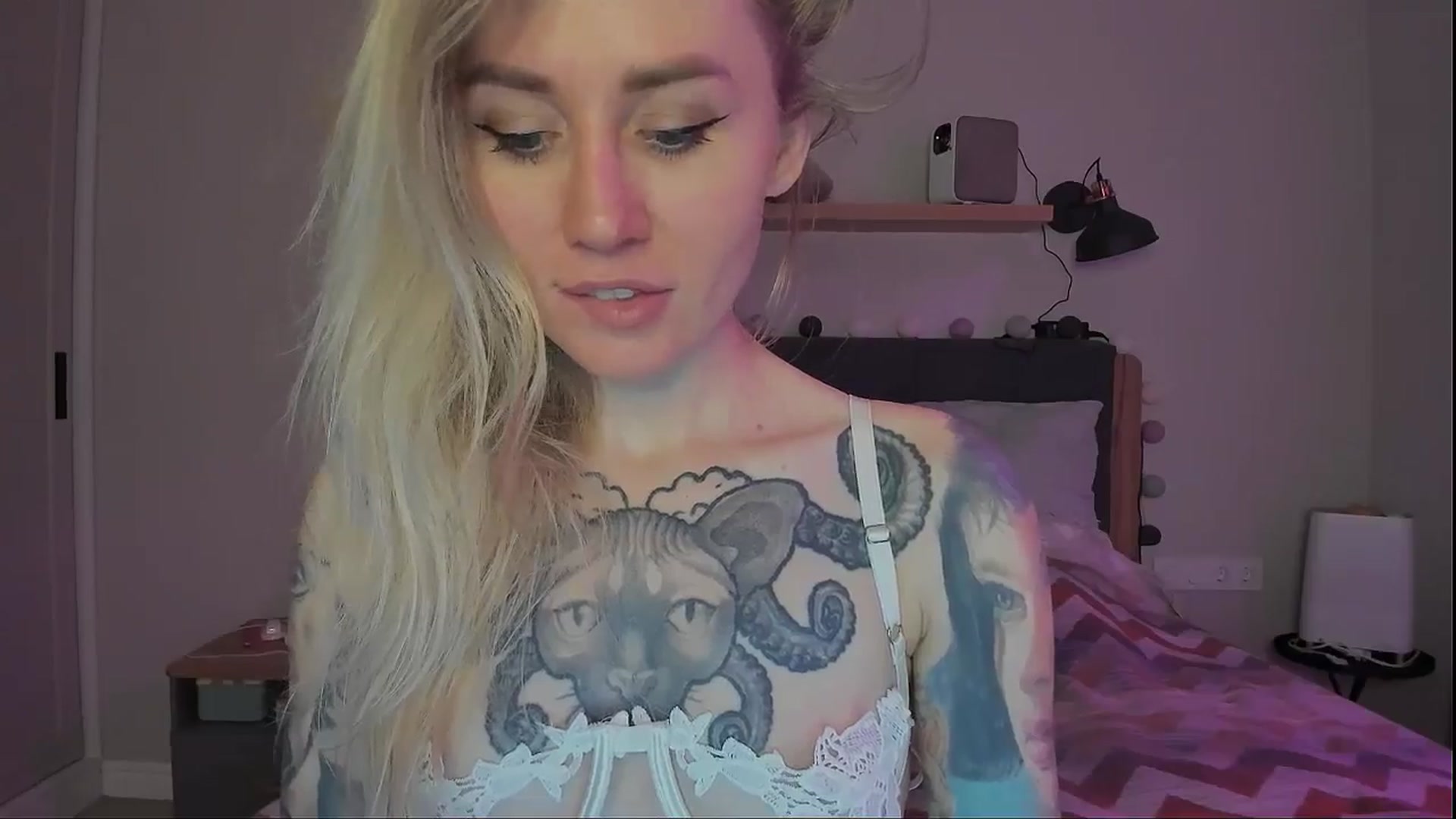 Gallery image thumbnail from Alexa_Smithhh's myfreecams stream on, 09/20/2024, 20:00 image 7 of 20
