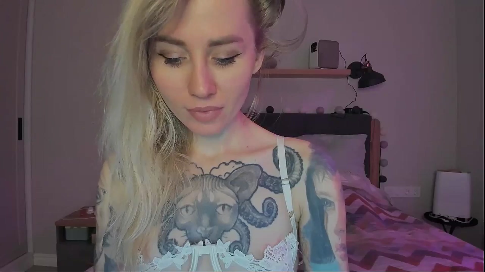 Gallery image thumbnail from Alexa_Smithhh's myfreecams stream on, 09/20/2024, 20:00 image 8 of 20