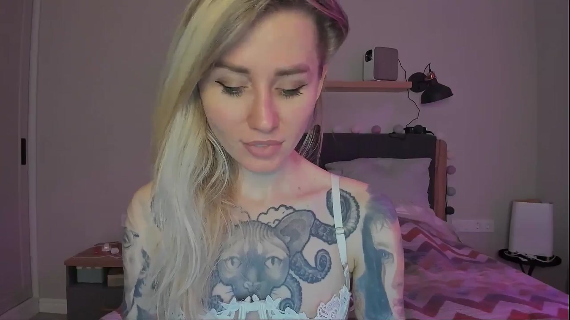 Gallery image thumbnail from Alexa_Smithhh's myfreecams stream on, 09/20/2024, 20:00 image 9 of 20