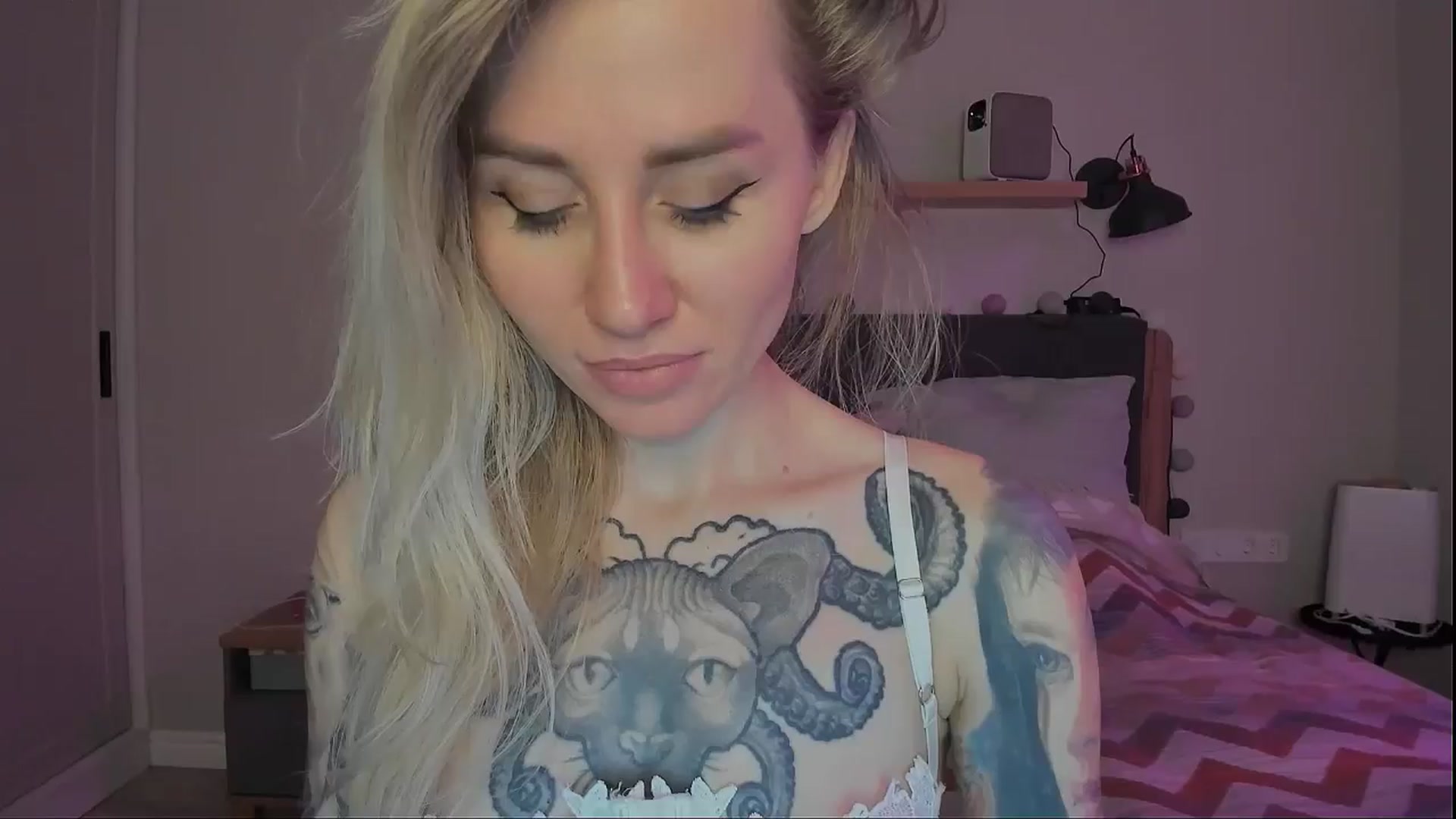 Gallery image thumbnail from Alexa_Smithhh's myfreecams stream on, 09/20/2024, 21:40 image 3 of 20