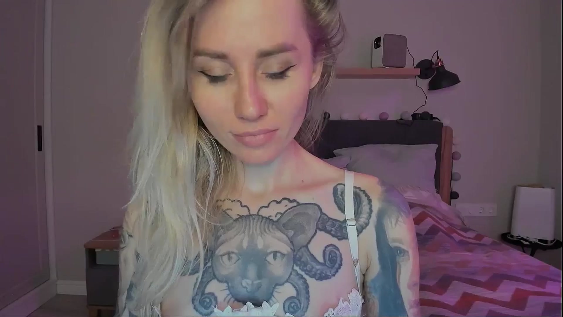 Gallery image thumbnail from Alexa_Smithhh's myfreecams stream on, 09/20/2024, 21:40 image 15 of 20