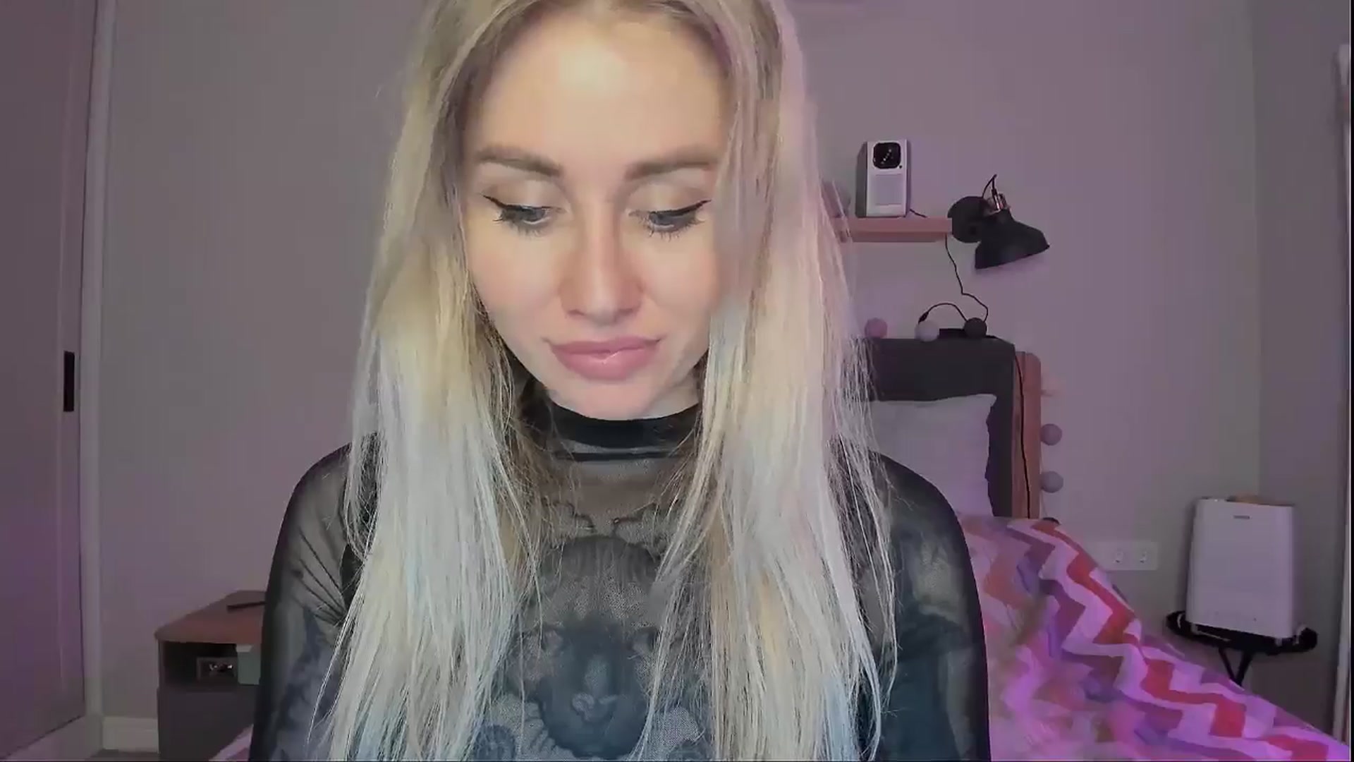 Gallery image thumbnail from Alexa_Smithhh's myfreecams stream on, 09/22/2024, 19:39 image 15 of 20