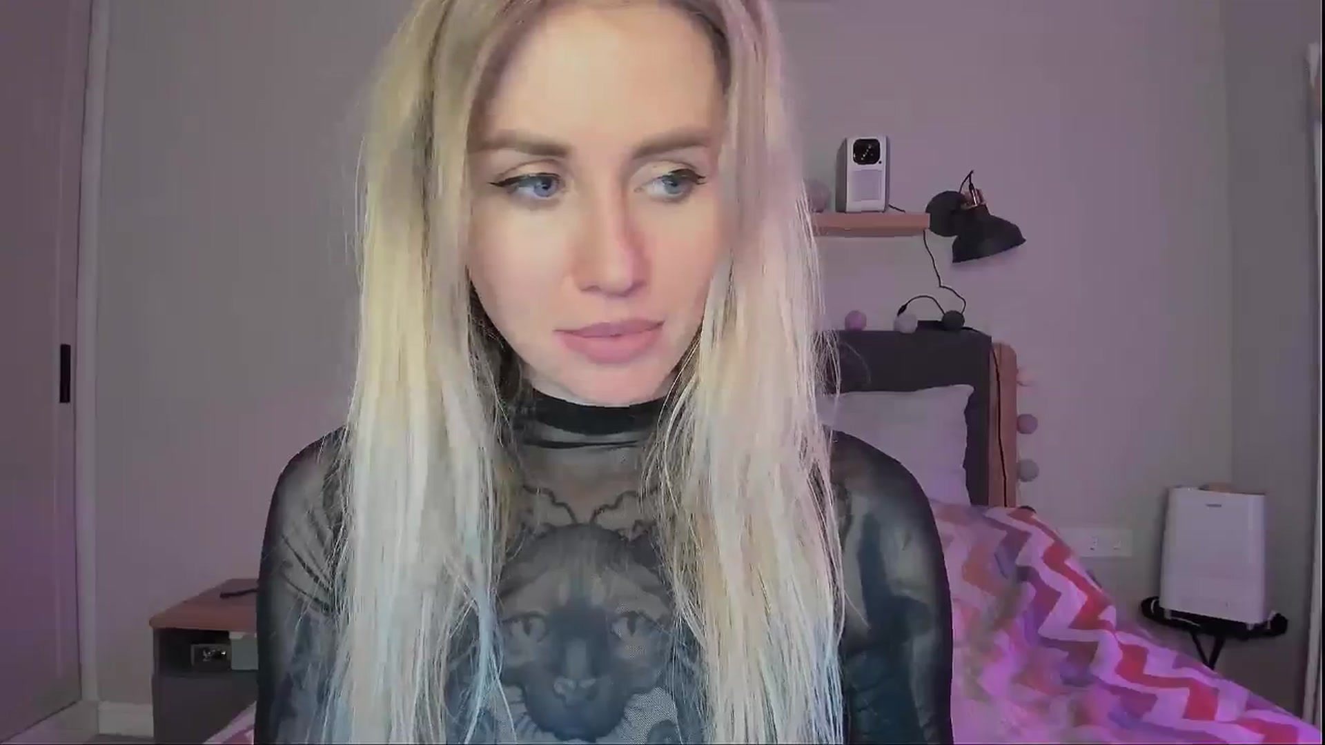 Gallery image thumbnail from Alexa_Smithhh's myfreecams stream on, 09/22/2024, 19:39 image 4 of 20