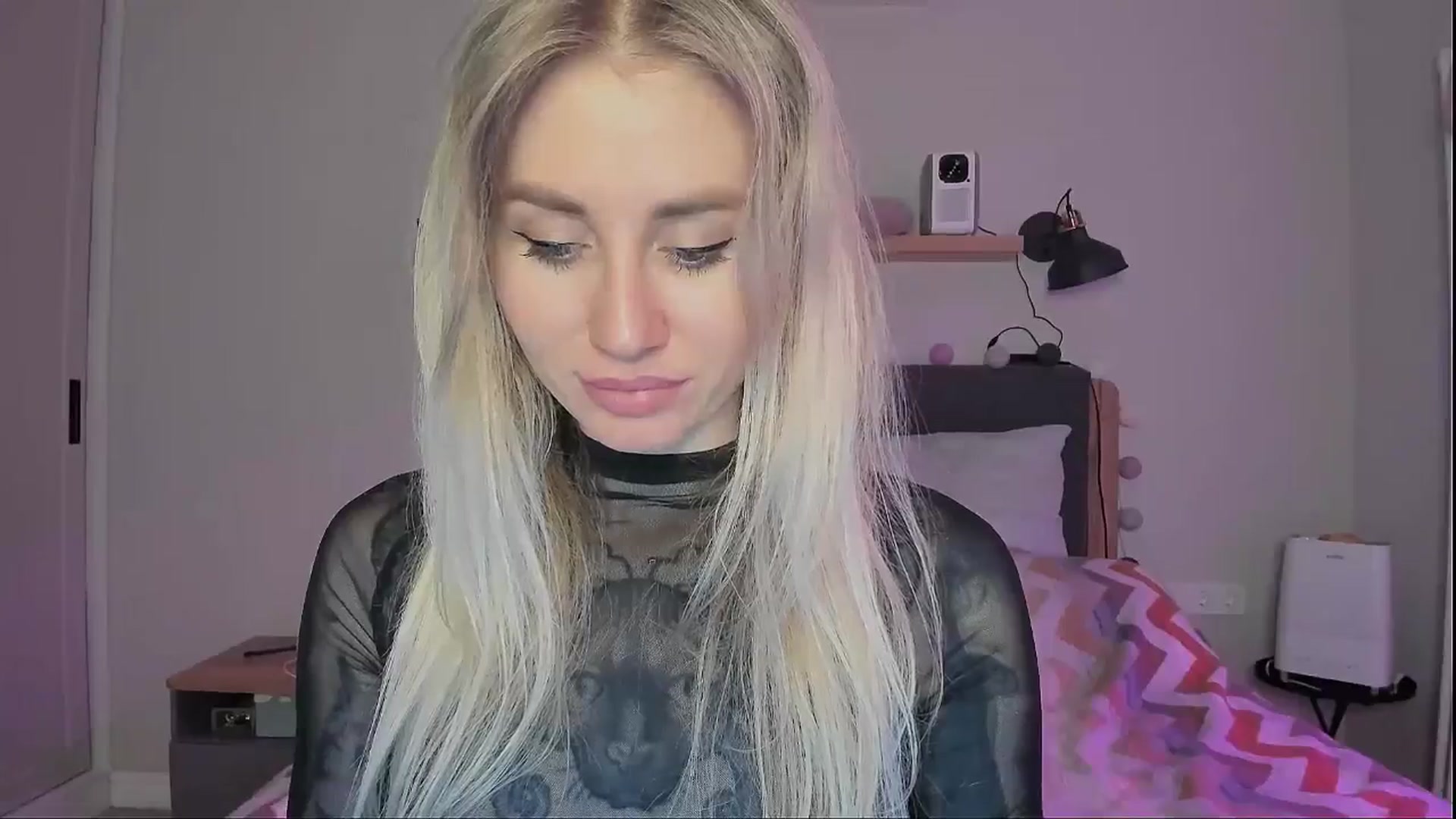 Gallery image thumbnail from Alexa_Smithhh's myfreecams stream on, 09/22/2024, 19:39 image 19 of 20