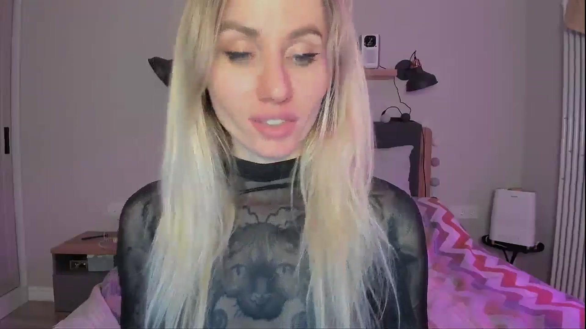 Gallery image thumbnail from Alexa_Smithhh's myfreecams stream on, 09/22/2024, 21:29 image 18 of 20