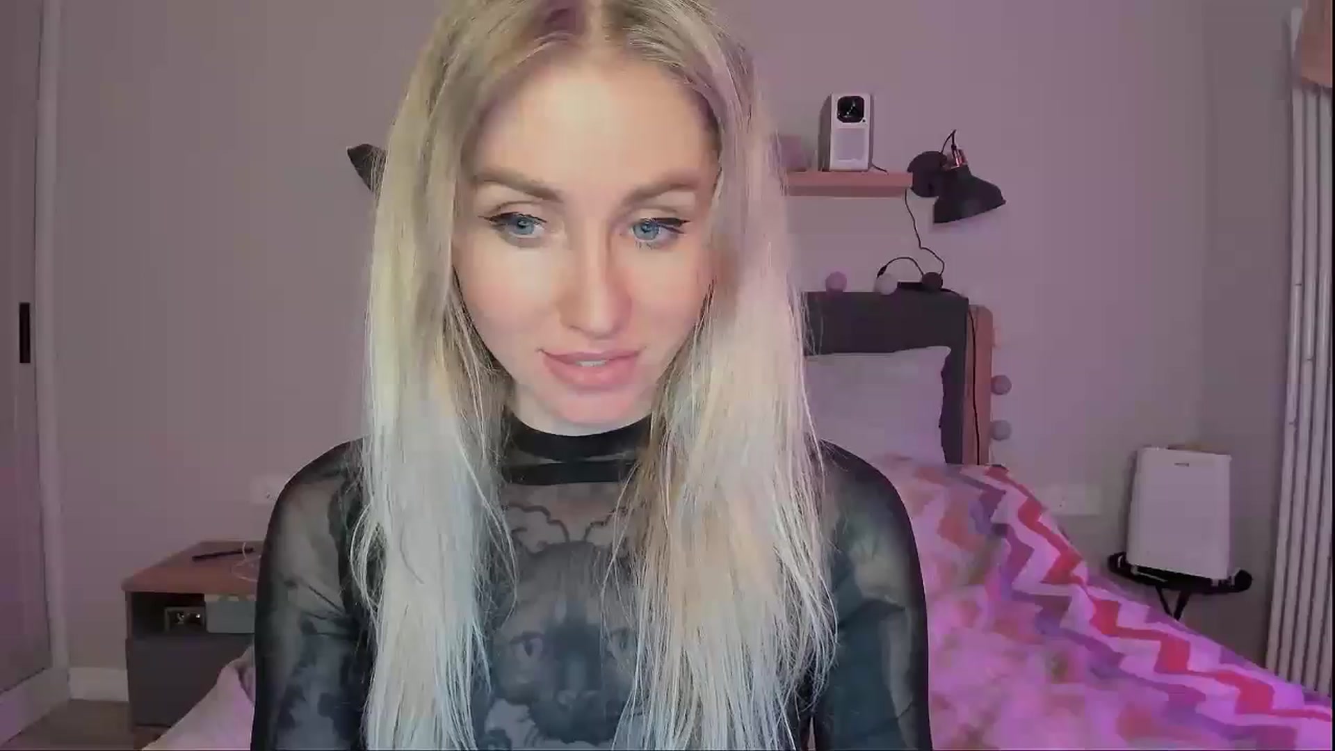 Gallery image thumbnail from Alexa_Smithhh's myfreecams stream on, 09/22/2024, 21:29 image 13 of 20