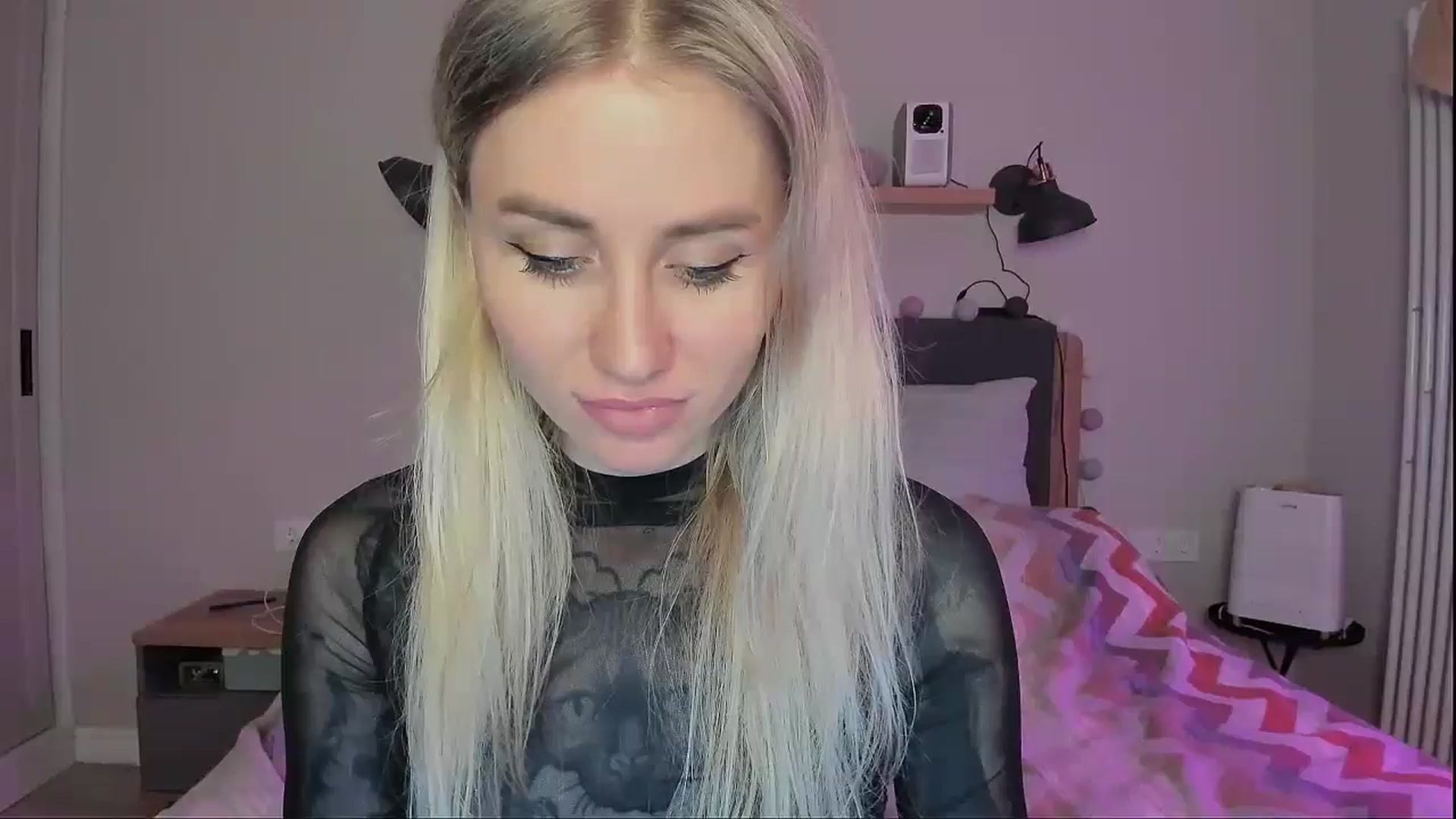 Gallery image thumbnail from Alexa_Smithhh's myfreecams stream on, 09/22/2024, 21:29 image 12 of 20
