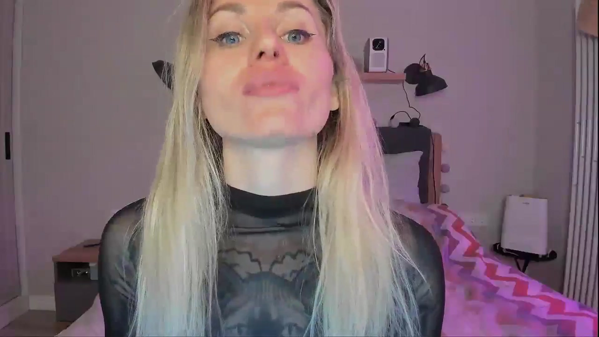 Gallery image thumbnail from Alexa_Smithhh's myfreecams stream on, 09/22/2024, 21:29 image 16 of 20