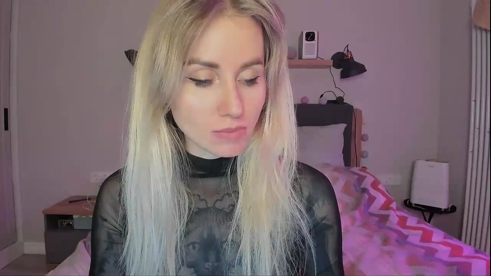 Gallery image thumbnail from Alexa_Smithhh's myfreecams stream on, 09/22/2024, 21:29 image 17 of 20