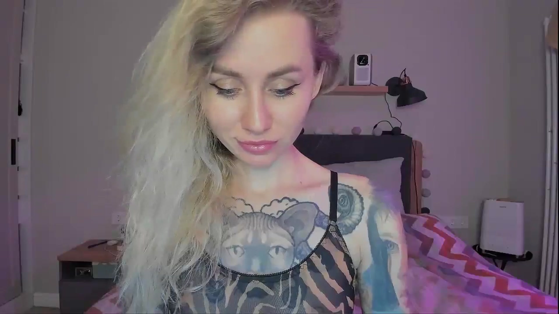 Gallery image thumbnail from Alexa_Smithhh's myfreecams stream on, 09/23/2024, 18:23 image 2 of 20