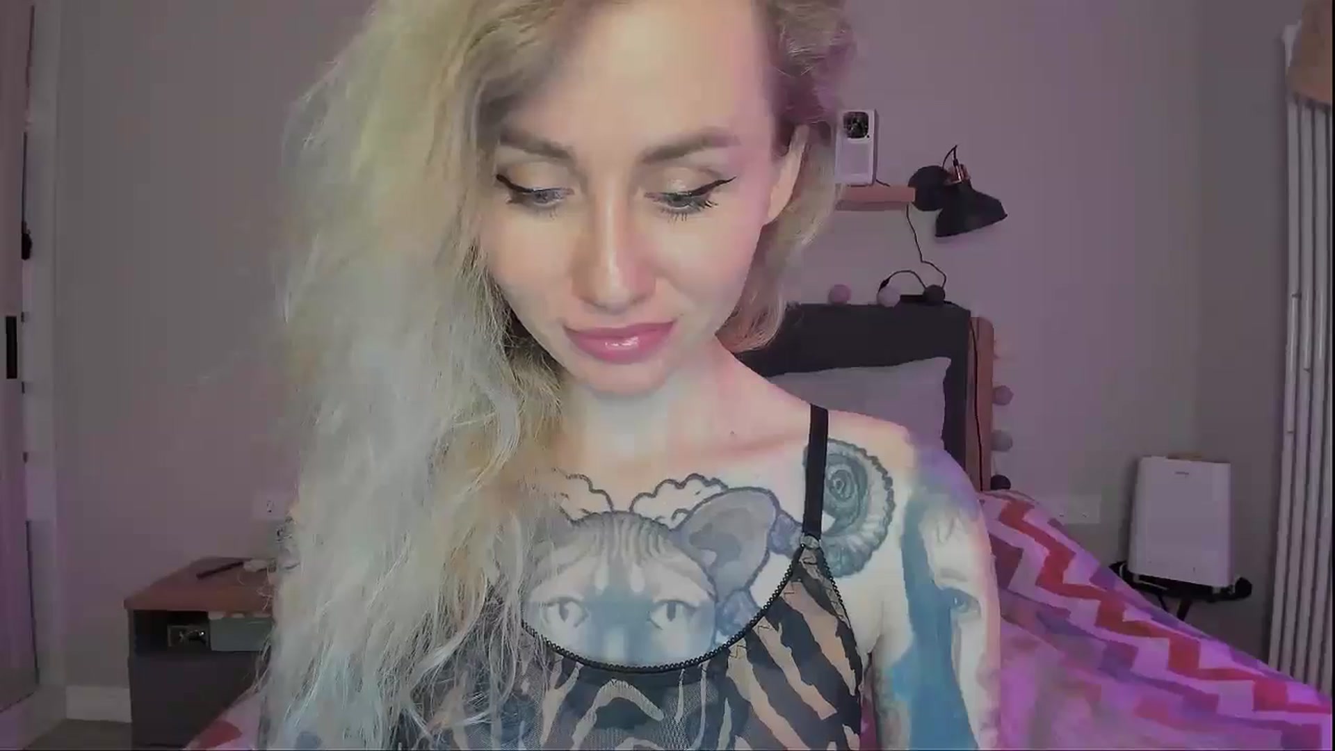 Gallery image thumbnail from Alexa_Smithhh's myfreecams stream on, 09/23/2024, 18:23 image 5 of 20