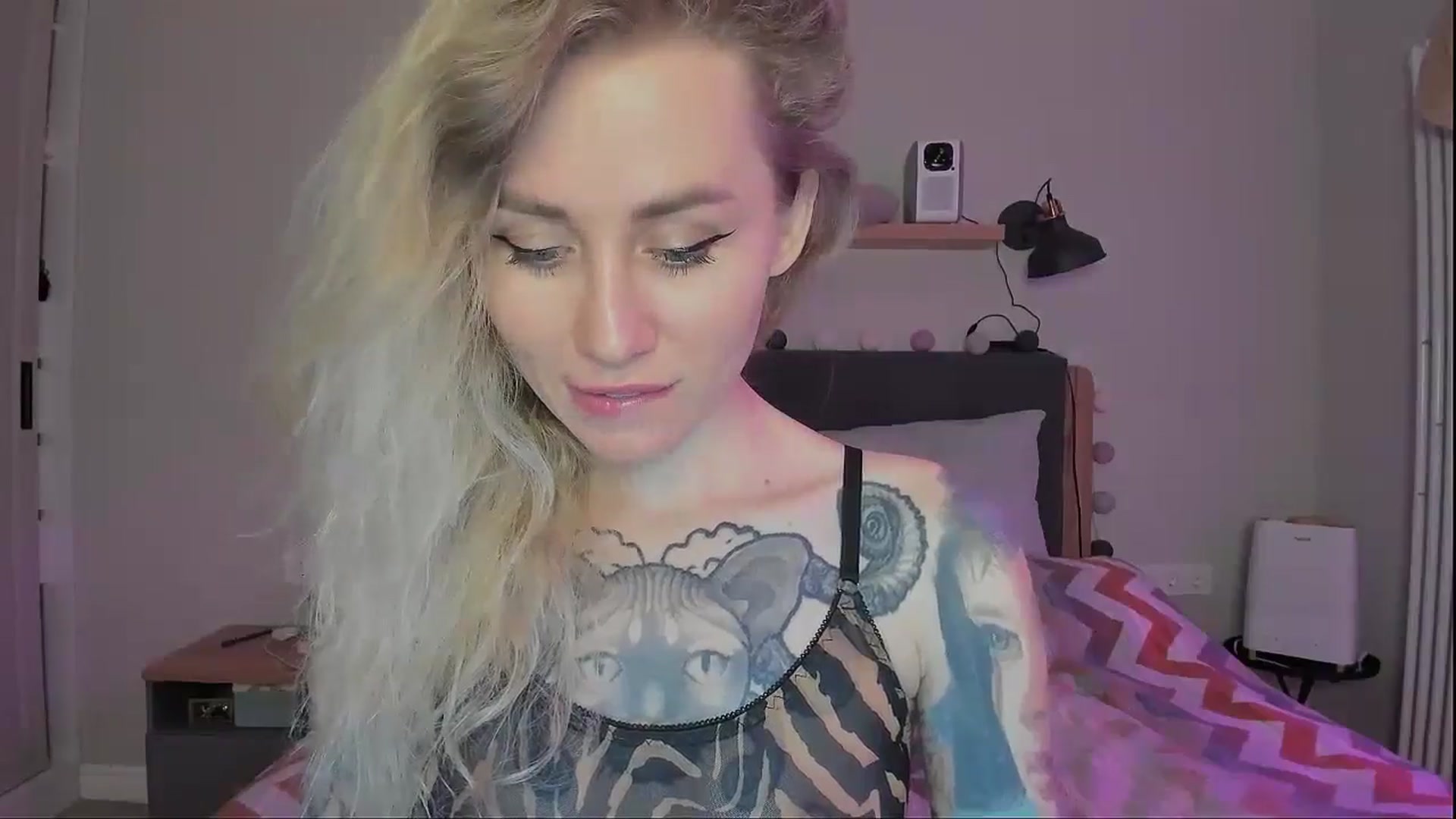 Gallery image thumbnail from Alexa_Smithhh's myfreecams stream on, 09/23/2024, 18:23 image 3 of 20