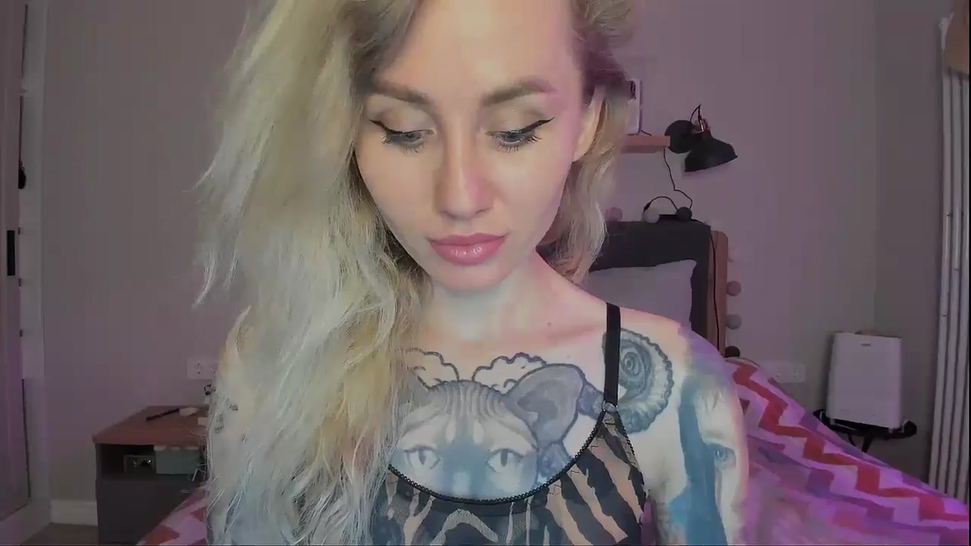 Gallery image thumbnail from Alexa_Smithhh's myfreecams stream on, 09/23/2024, 18:23 image 11 of 20