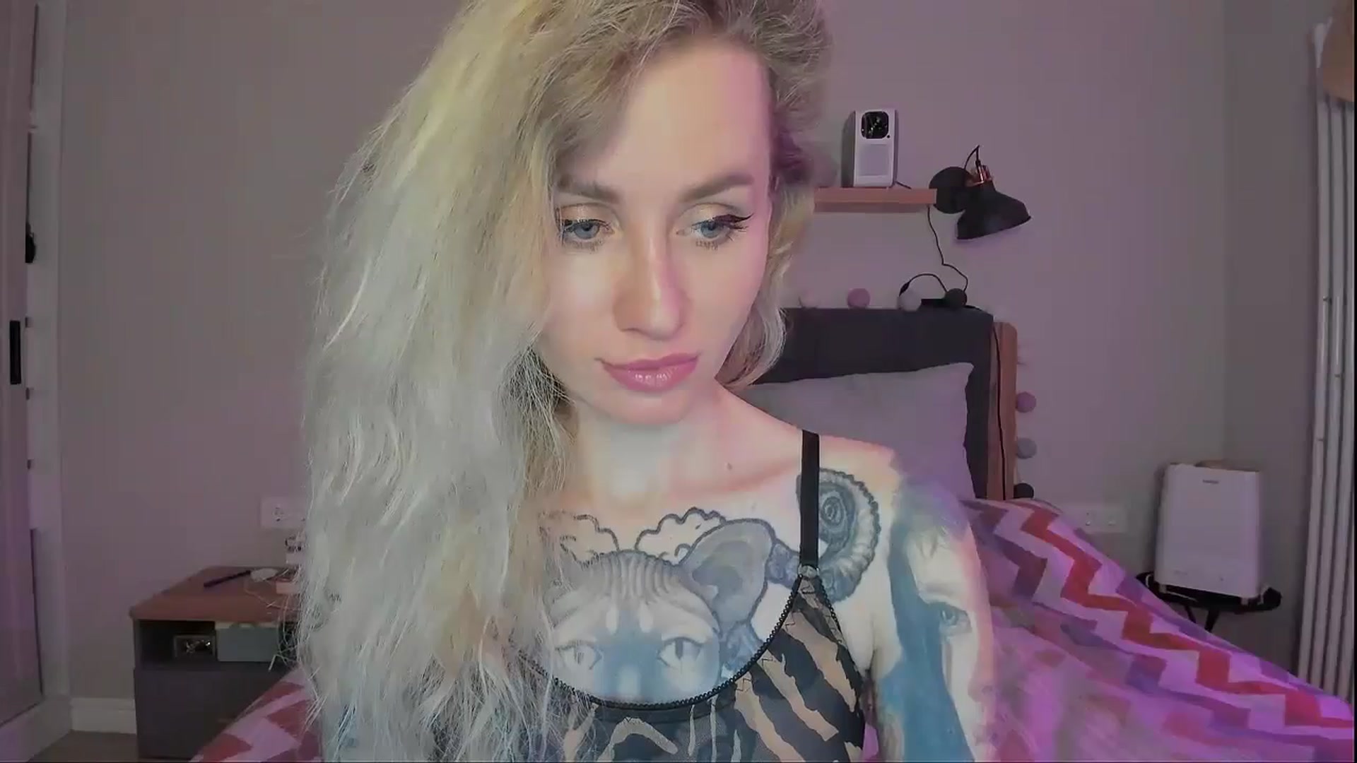 Gallery image thumbnail from Alexa_Smithhh's myfreecams stream on, 09/23/2024, 18:23 image 10 of 20