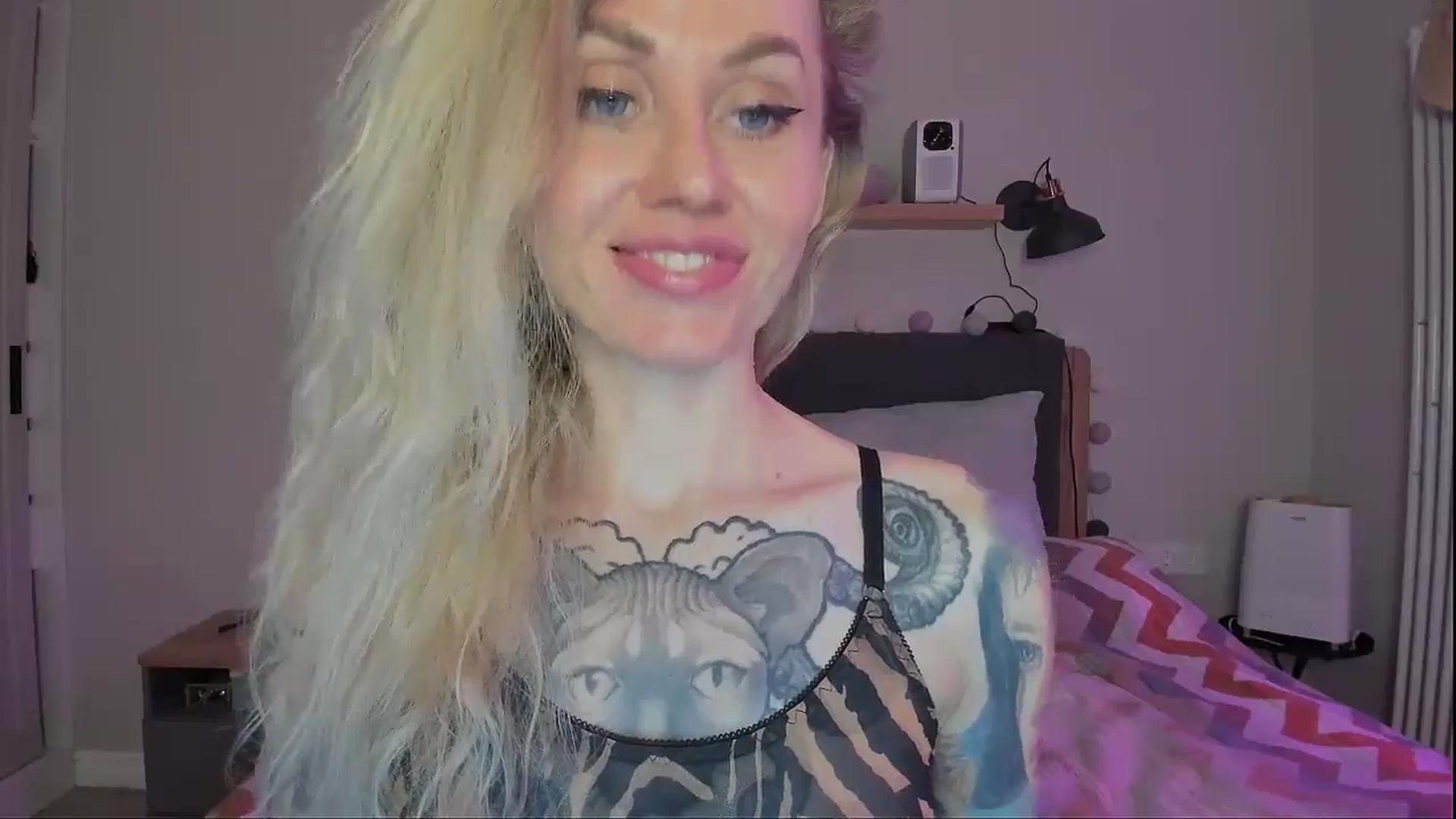 Gallery image thumbnail from Alexa_Smithhh's myfreecams stream on, 09/23/2024, 18:23 image 9 of 20
