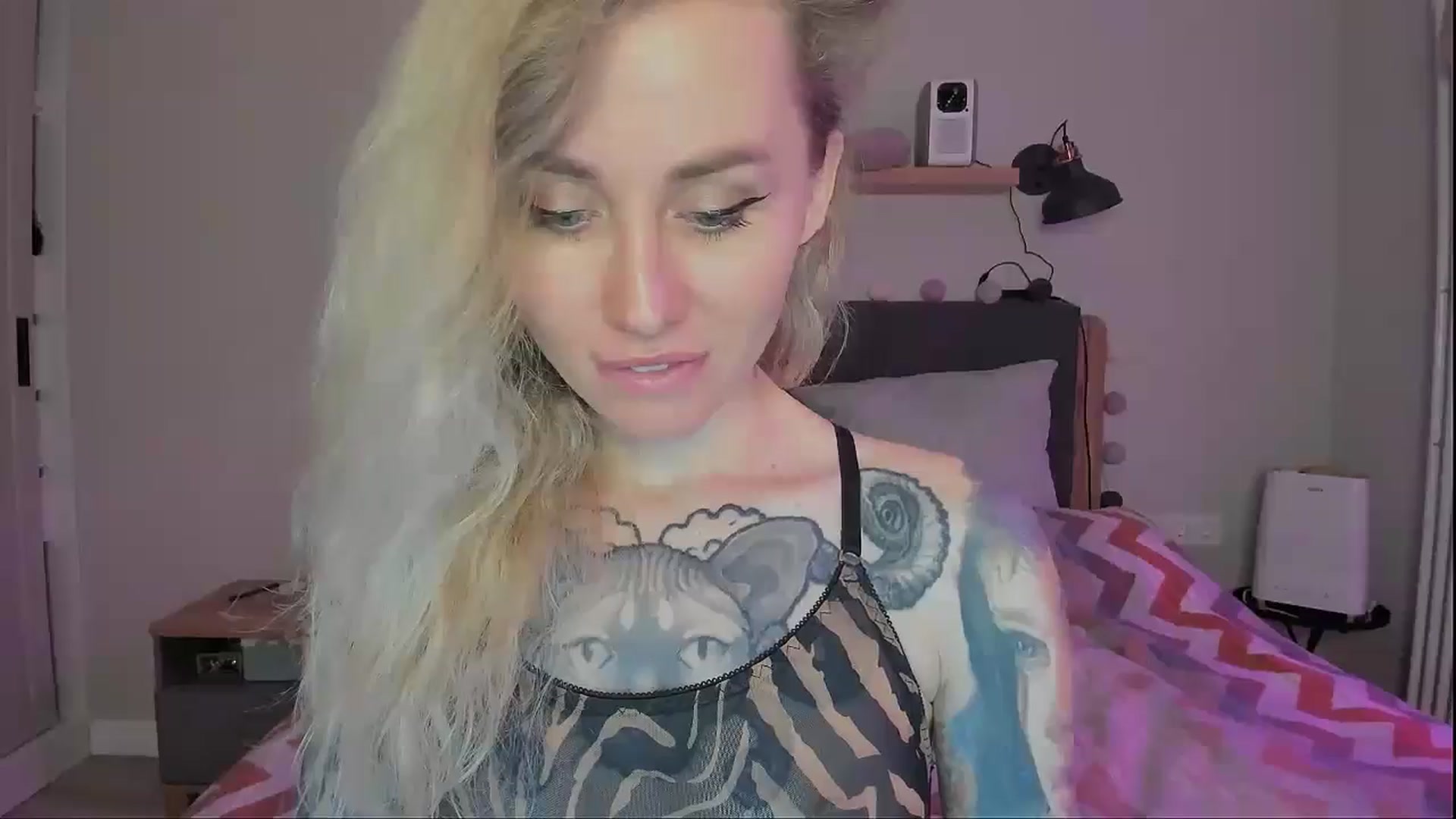 Gallery image thumbnail from Alexa_Smithhh's myfreecams stream on, 09/23/2024, 19:53 image 2 of 20
