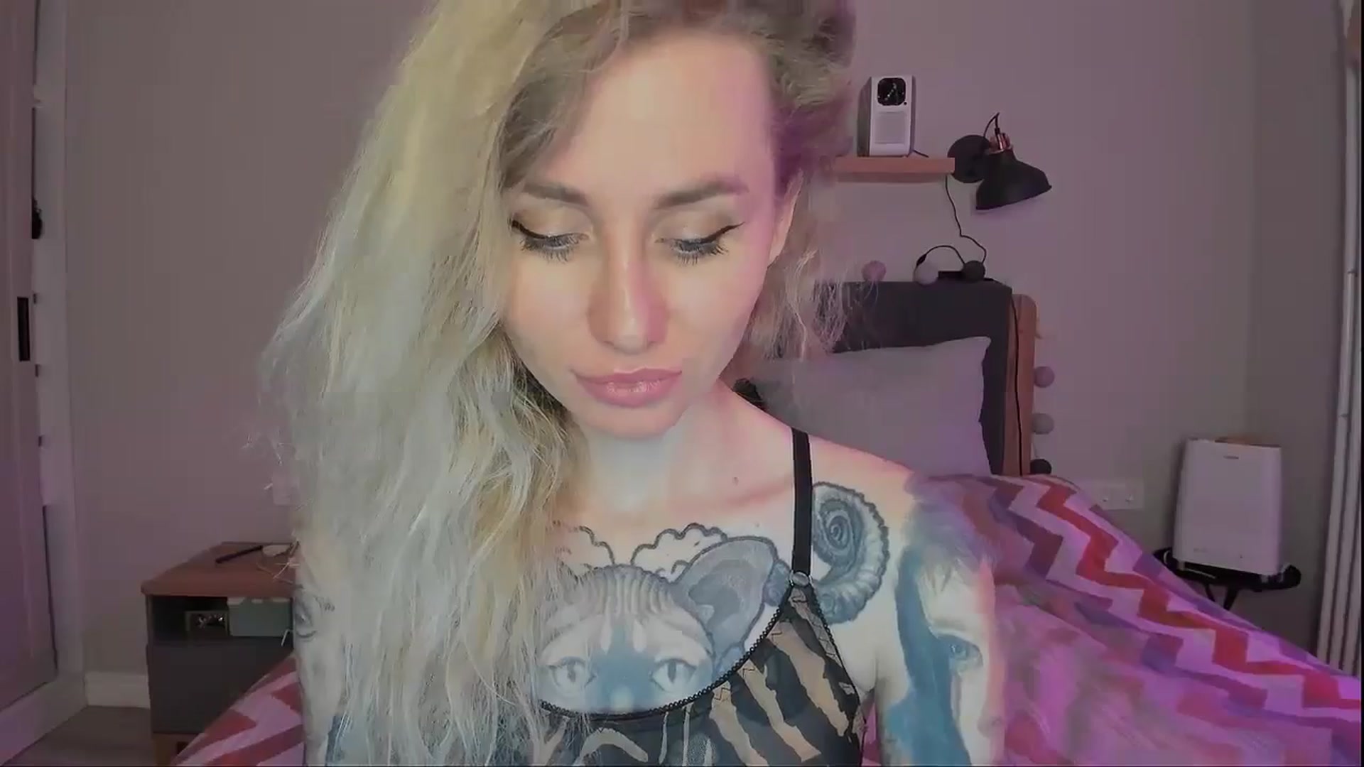 Gallery image thumbnail from Alexa_Smithhh's myfreecams stream on, 09/23/2024, 19:53 image 16 of 20