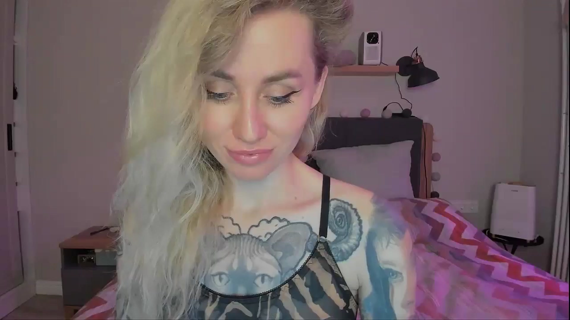 Gallery image thumbnail from Alexa_Smithhh's myfreecams stream on, 09/23/2024, 19:53 image 10 of 20