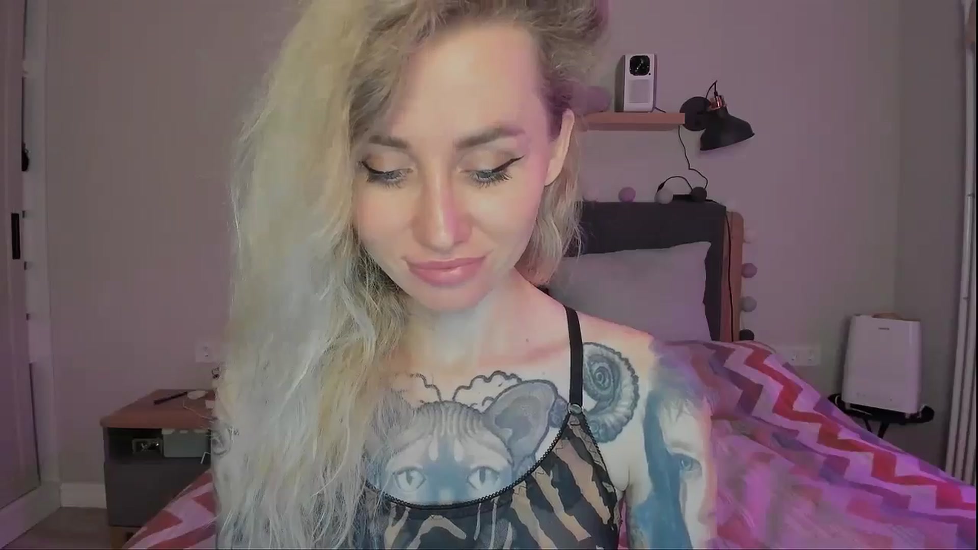 Gallery image thumbnail from Alexa_Smithhh's myfreecams stream on, 09/23/2024, 19:53 image 7 of 20