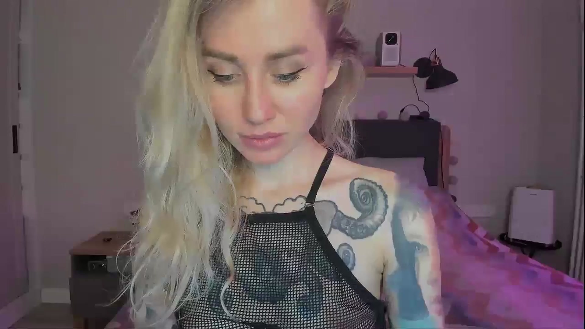 Gallery image thumbnail from Alexa_Smithhh's myfreecams stream on, 09/27/2024, 21:29 image 4 of 20