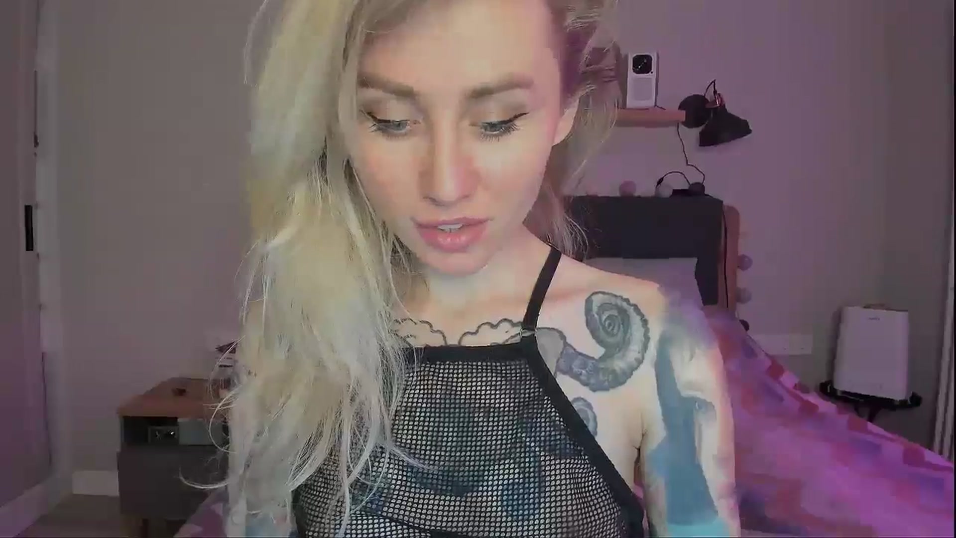 Gallery image thumbnail from Alexa_Smithhh's myfreecams stream on, 09/27/2024, 21:29 image 5 of 20