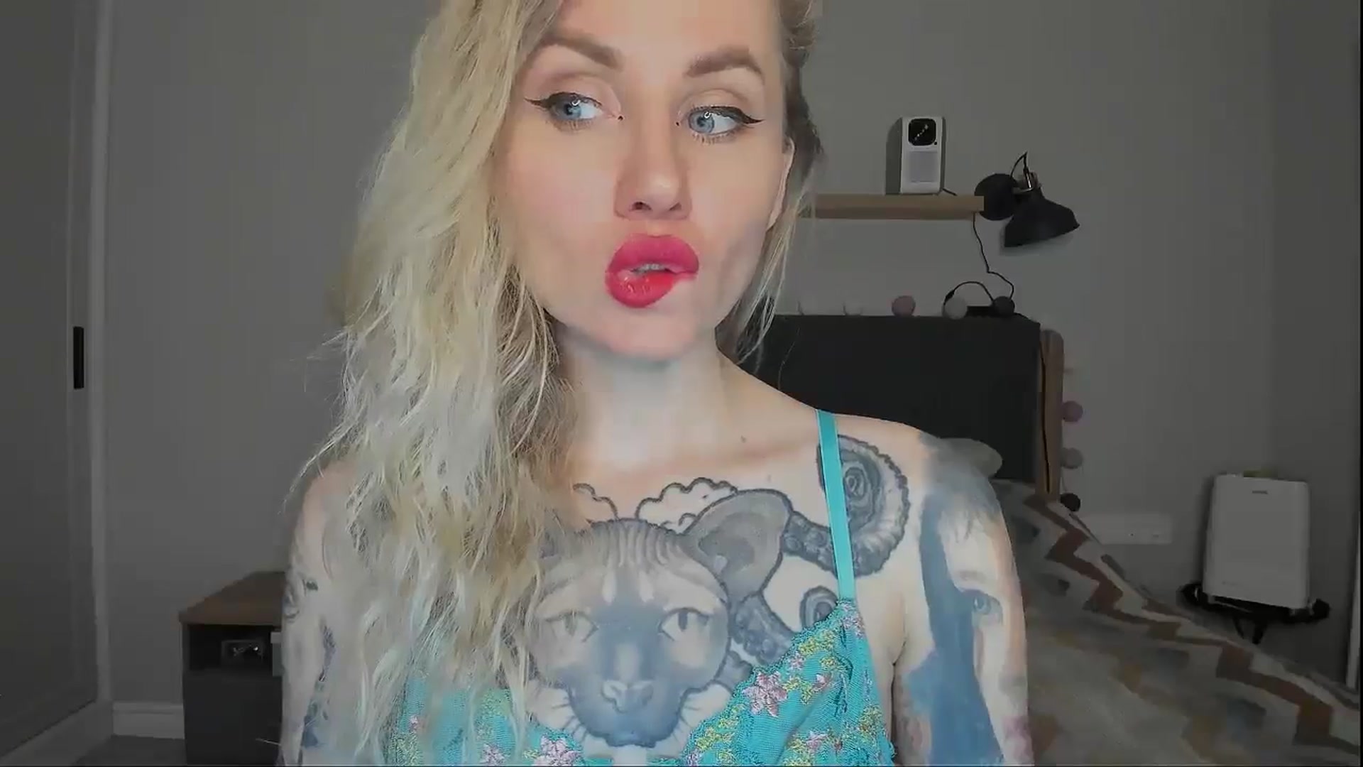 Gallery image thumbnail from Alexa_Smithhh's myfreecams stream on, 10/02/2024, 20:03 image 4 of 20