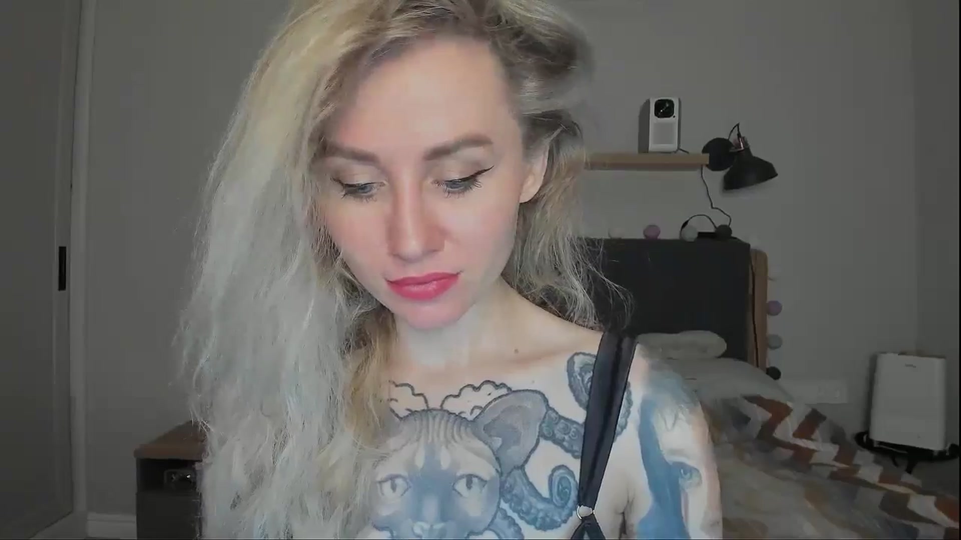 Gallery image thumbnail from Alexa_Smithhh's myfreecams stream on, 10/04/2024, 20:27 image 8 of 20