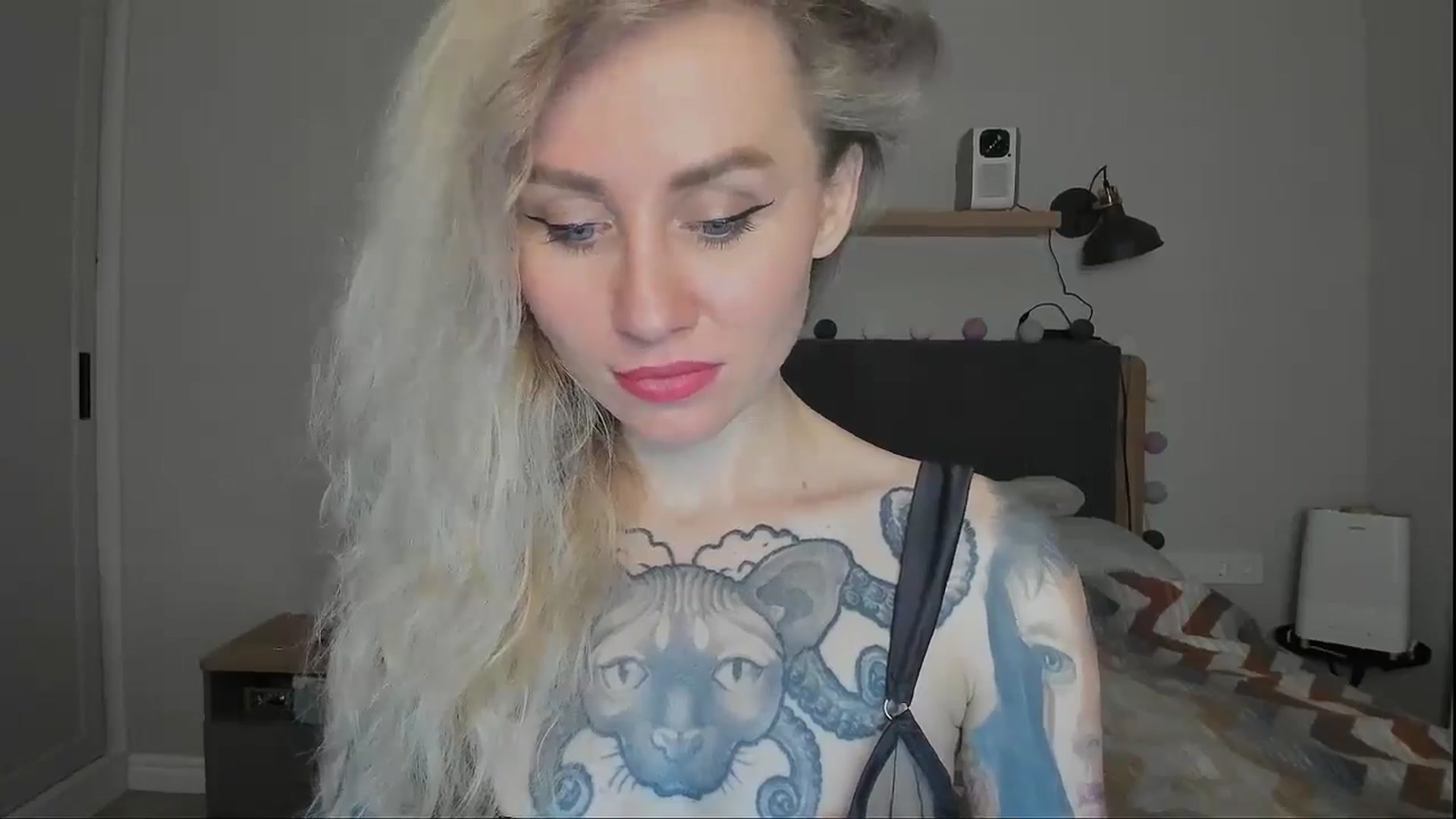 Gallery image thumbnail from Alexa_Smithhh's myfreecams stream on, 10/04/2024, 20:27 image 11 of 20