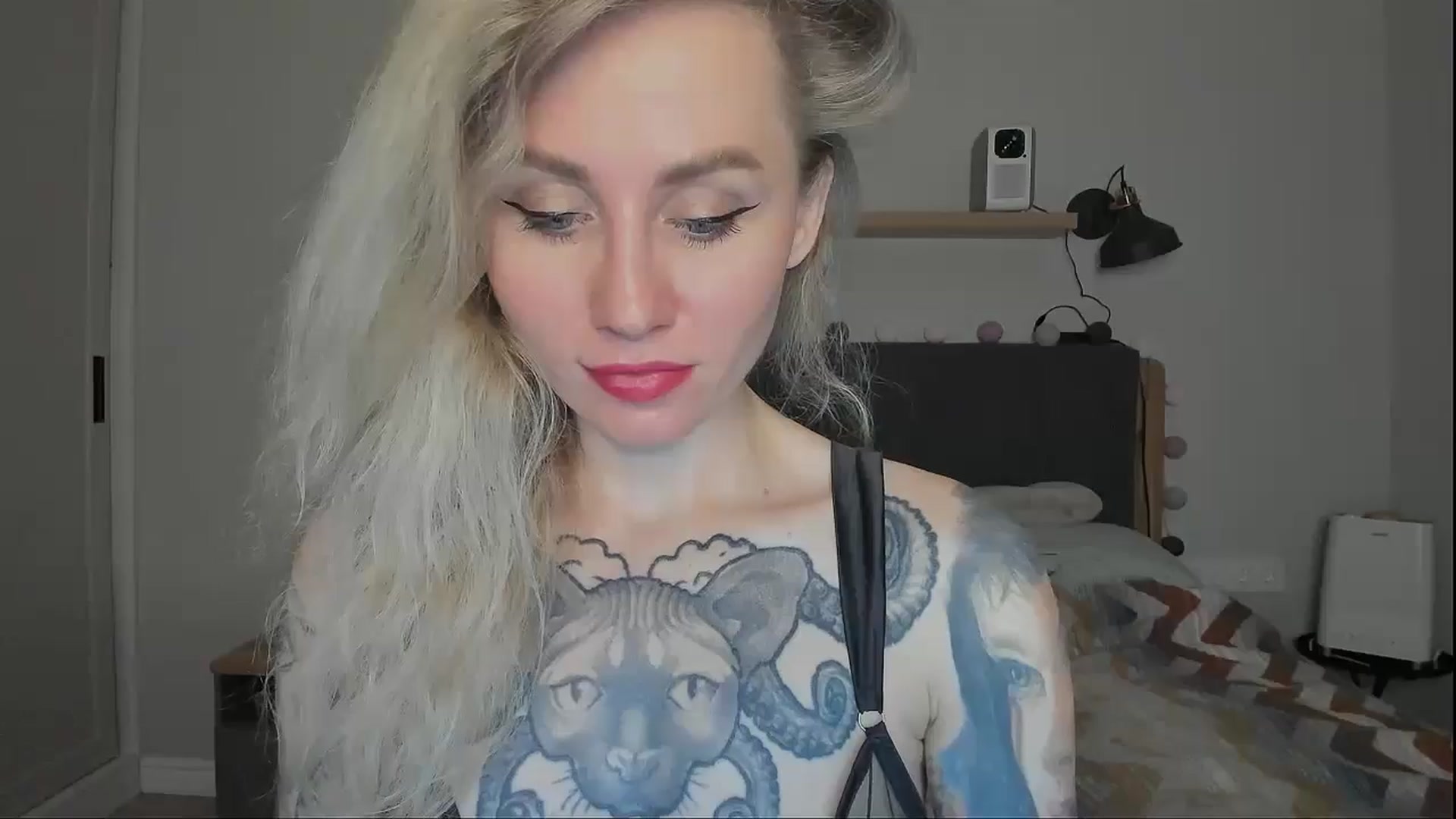 Gallery image thumbnail from Alexa_Smithhh's myfreecams stream on, 10/04/2024, 20:27 image 1 of 20