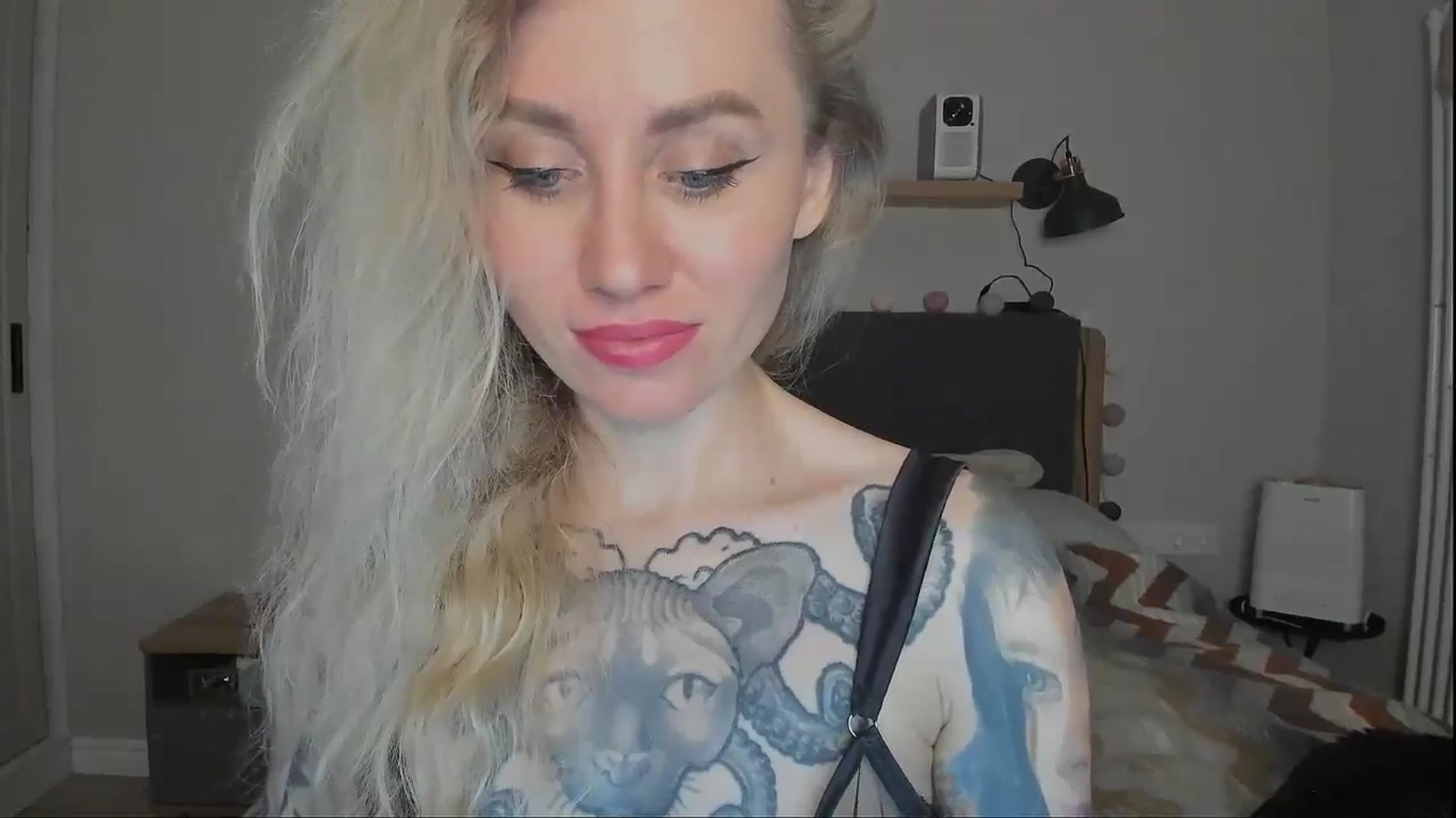 Gallery image thumbnail from Alexa_Smithhh's myfreecams stream on, 10/04/2024, 20:27 image 19 of 20