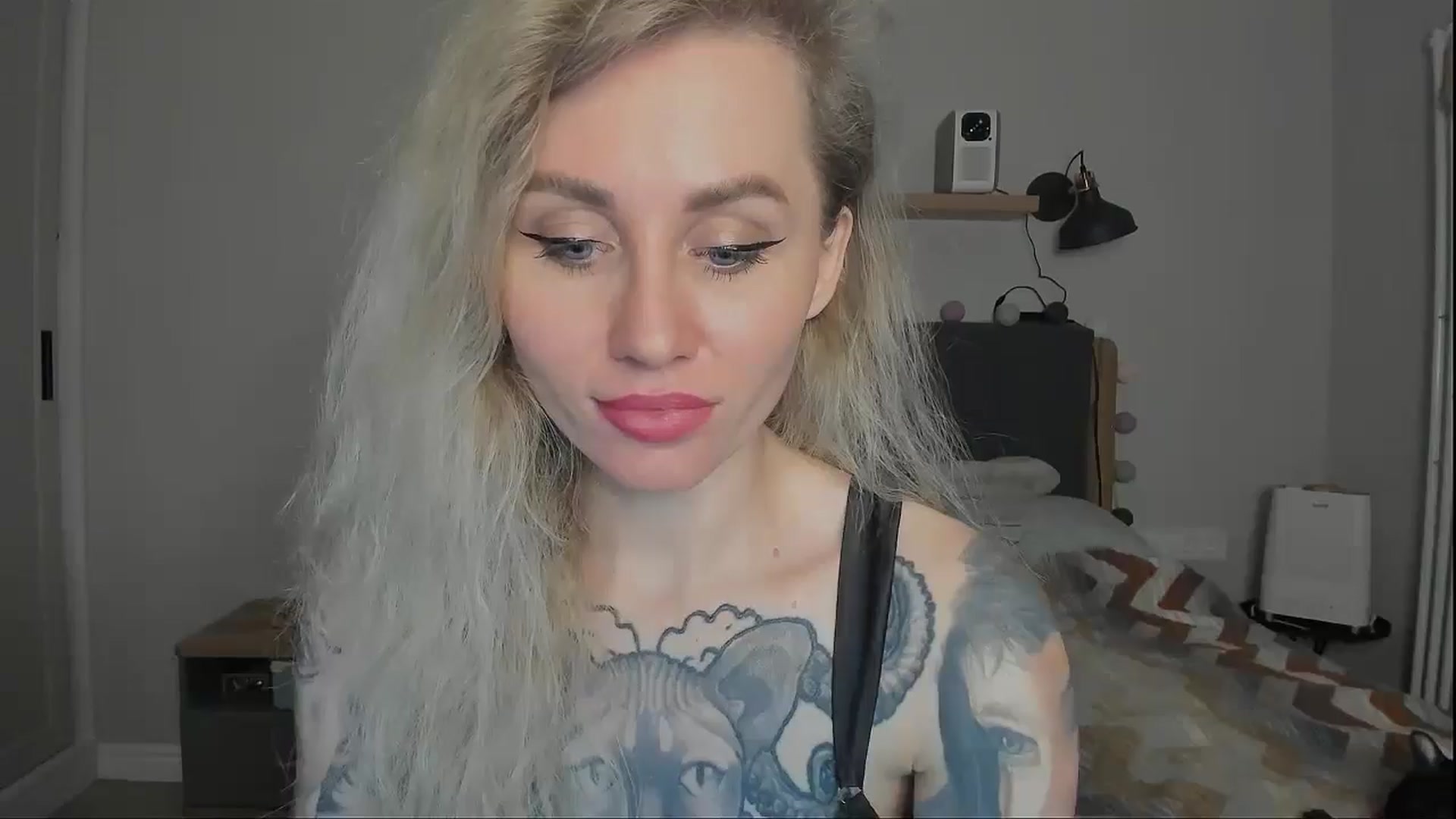Gallery image thumbnail from Alexa_Smithhh's myfreecams stream on, 10/04/2024, 21:23 image 4 of 20