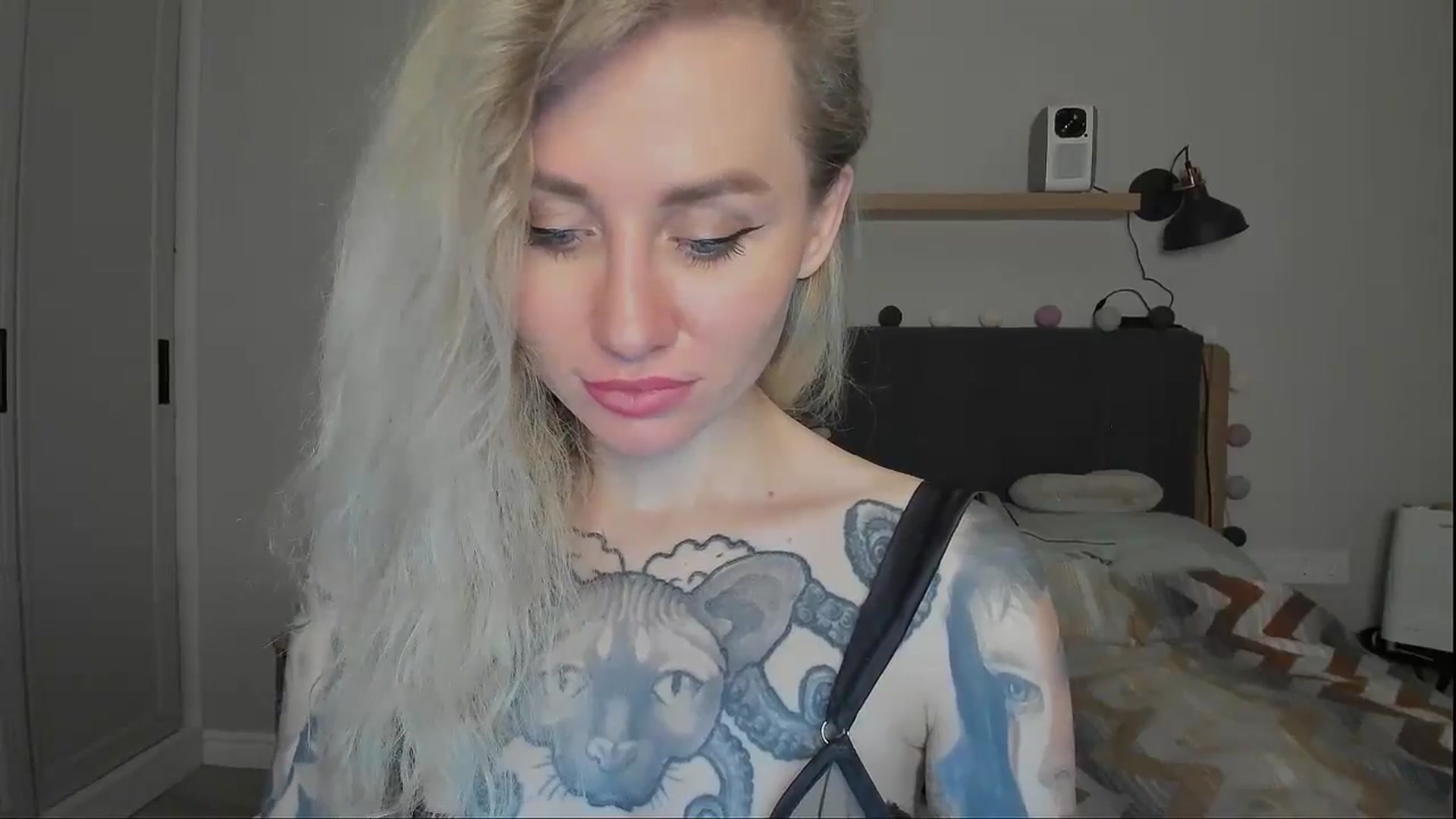 Gallery image thumbnail from Alexa_Smithhh's myfreecams stream on, 10/04/2024, 21:23 image 16 of 20