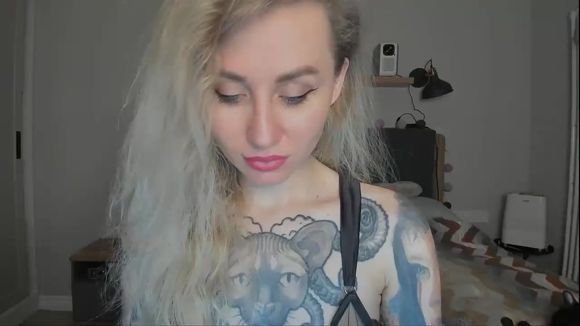 Gallery image thumbnail from Alexa_Smithhh's myfreecams stream on, 10/04/2024, 21:23 image 2 of 20