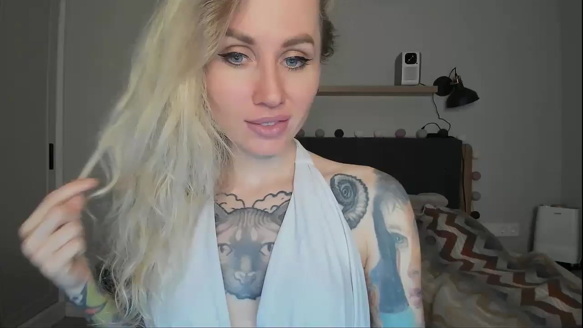 Gallery image thumbnail from Alexa_Smithhh's myfreecams stream on, 10/06/2024, 18:53 image 1 of 20