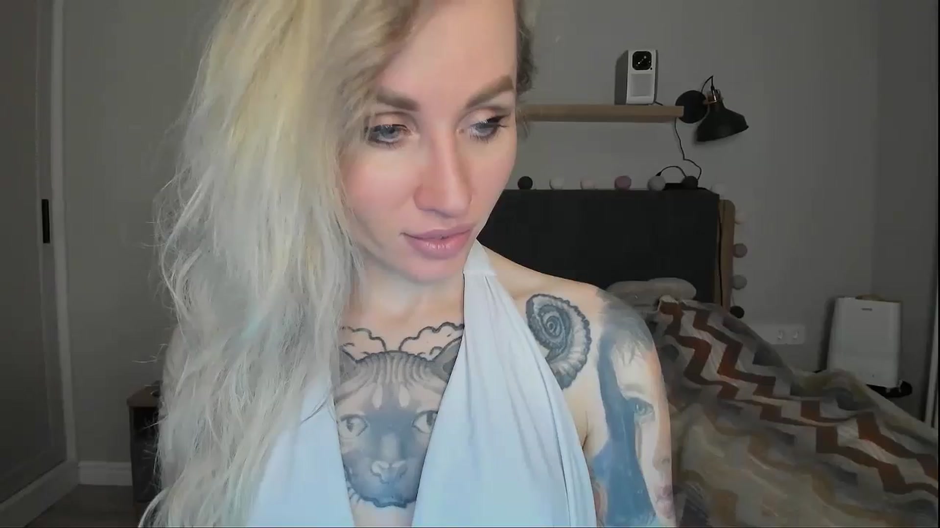 Gallery image thumbnail from Alexa_Smithhh's myfreecams stream on, 10/06/2024, 18:53 image 11 of 20