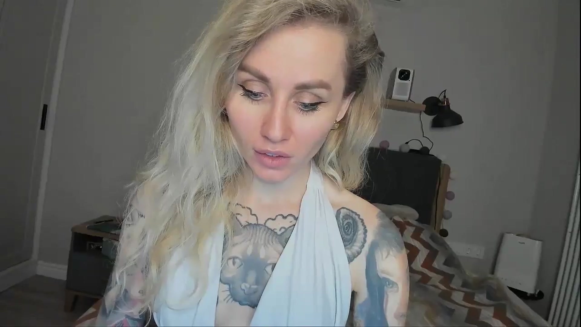 Gallery image thumbnail from Alexa_Smithhh's myfreecams stream on, 10/06/2024, 22:04 image 16 of 20