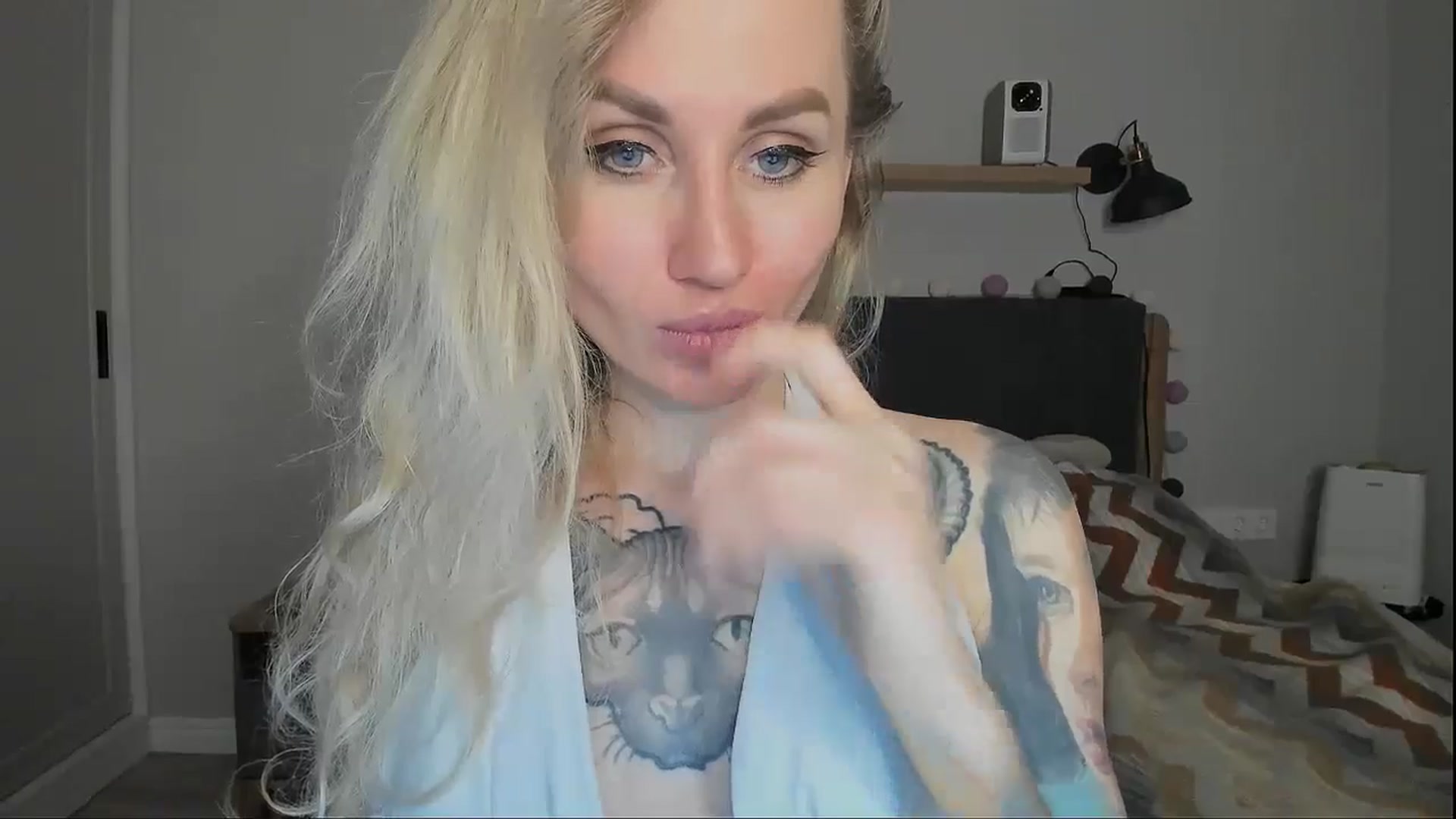 Gallery image thumbnail from Alexa_Smithhh's myfreecams stream on, 10/06/2024, 22:04 image 8 of 20