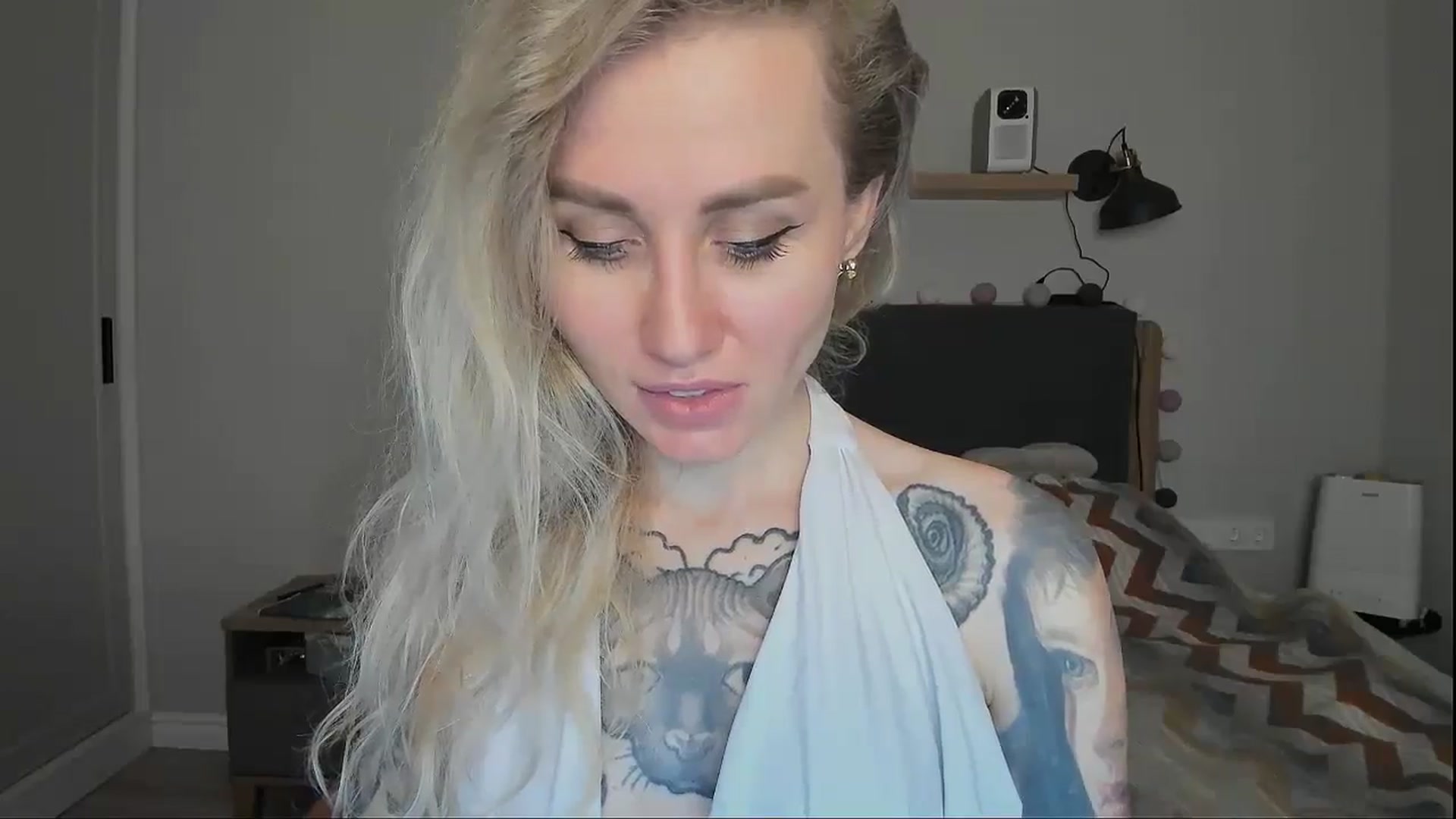 Gallery image thumbnail from Alexa_Smithhh's myfreecams stream on, 10/06/2024, 22:04 image 17 of 20